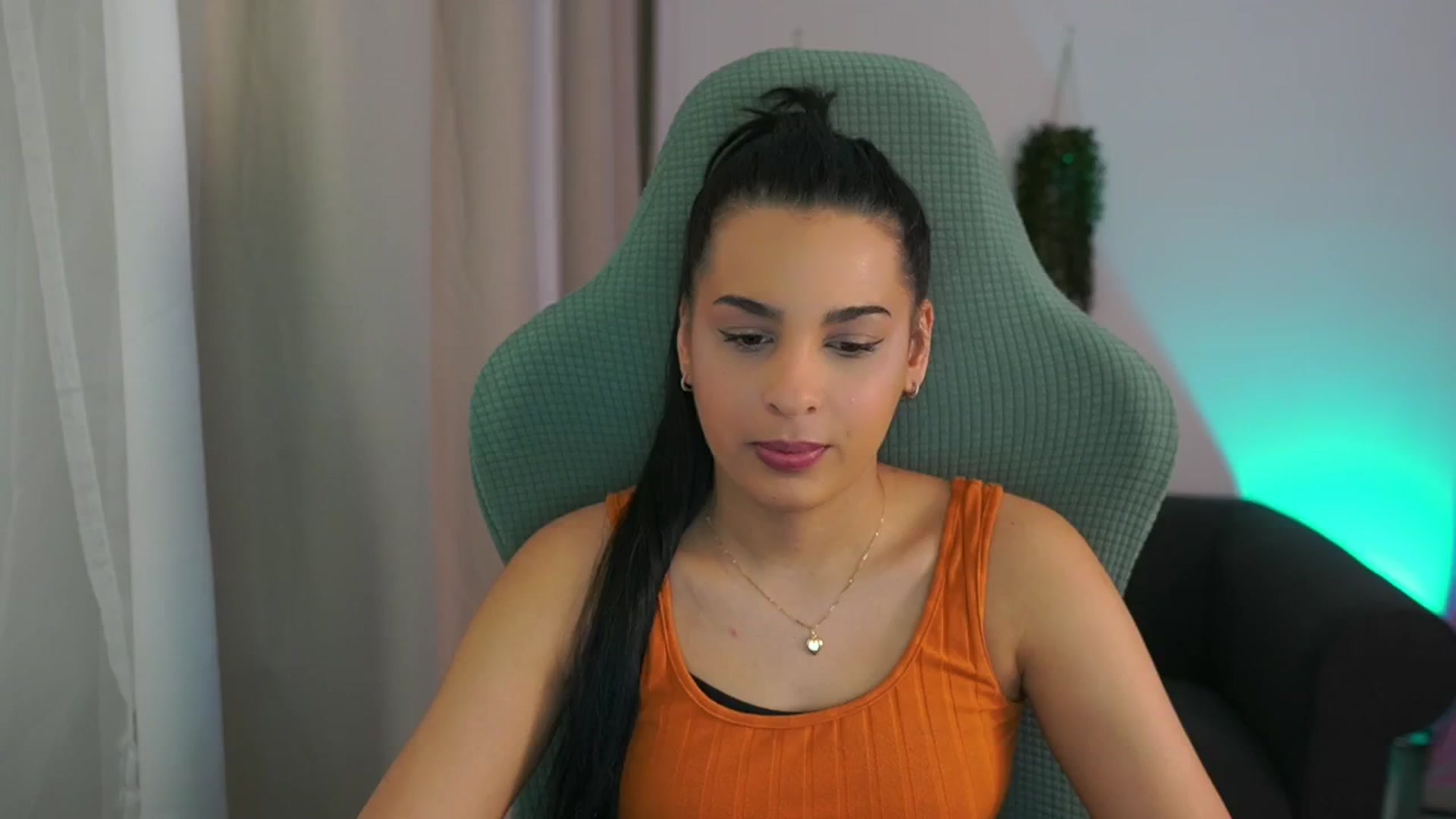 Gallery image thumbnail from Mila_denver's myfreecams stream on, 02/06/2025, 11:46 image 6 of 20