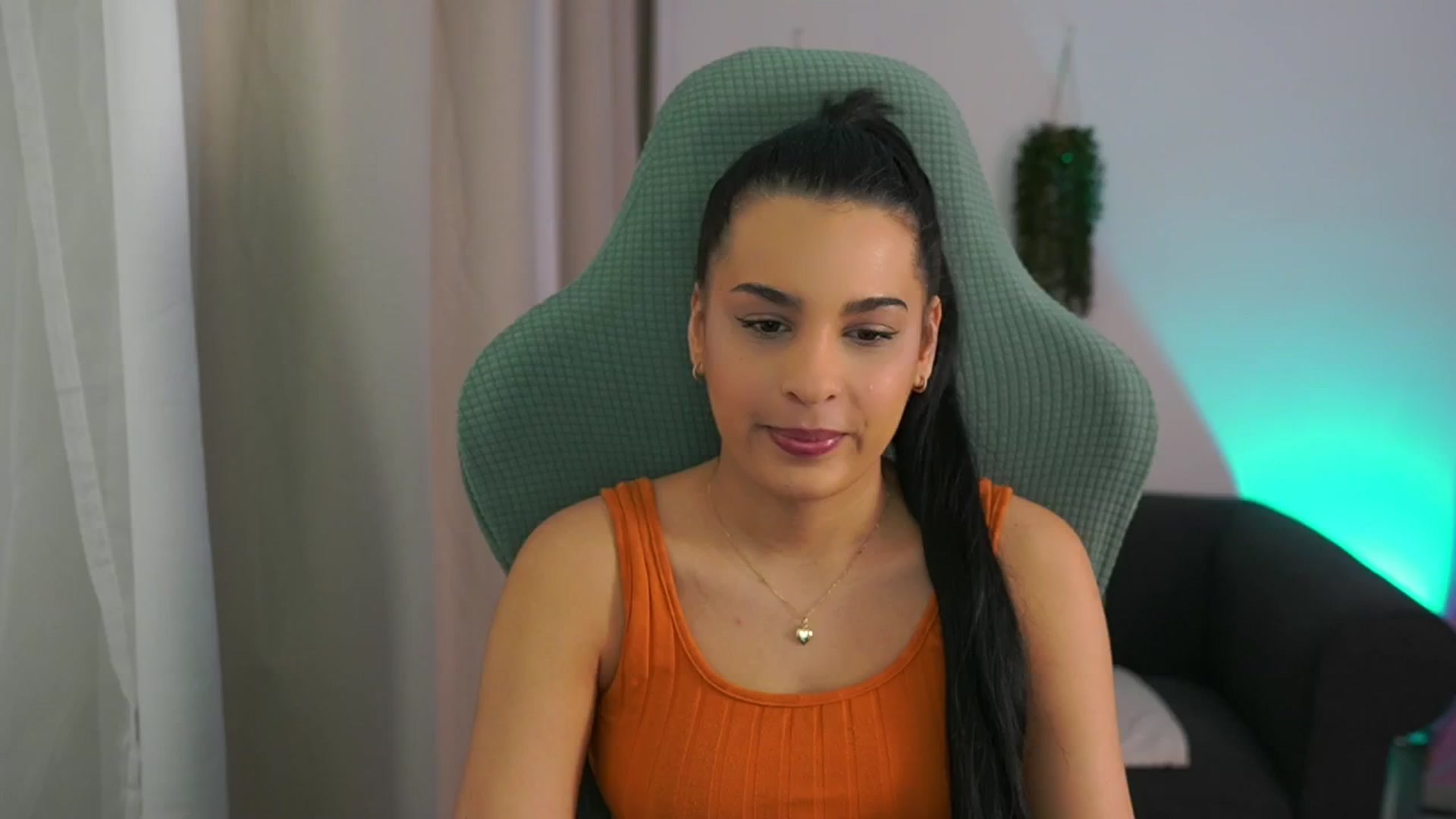 Gallery image thumbnail from Mila_denver's myfreecams stream on, 02/06/2025, 11:46 image 2 of 20