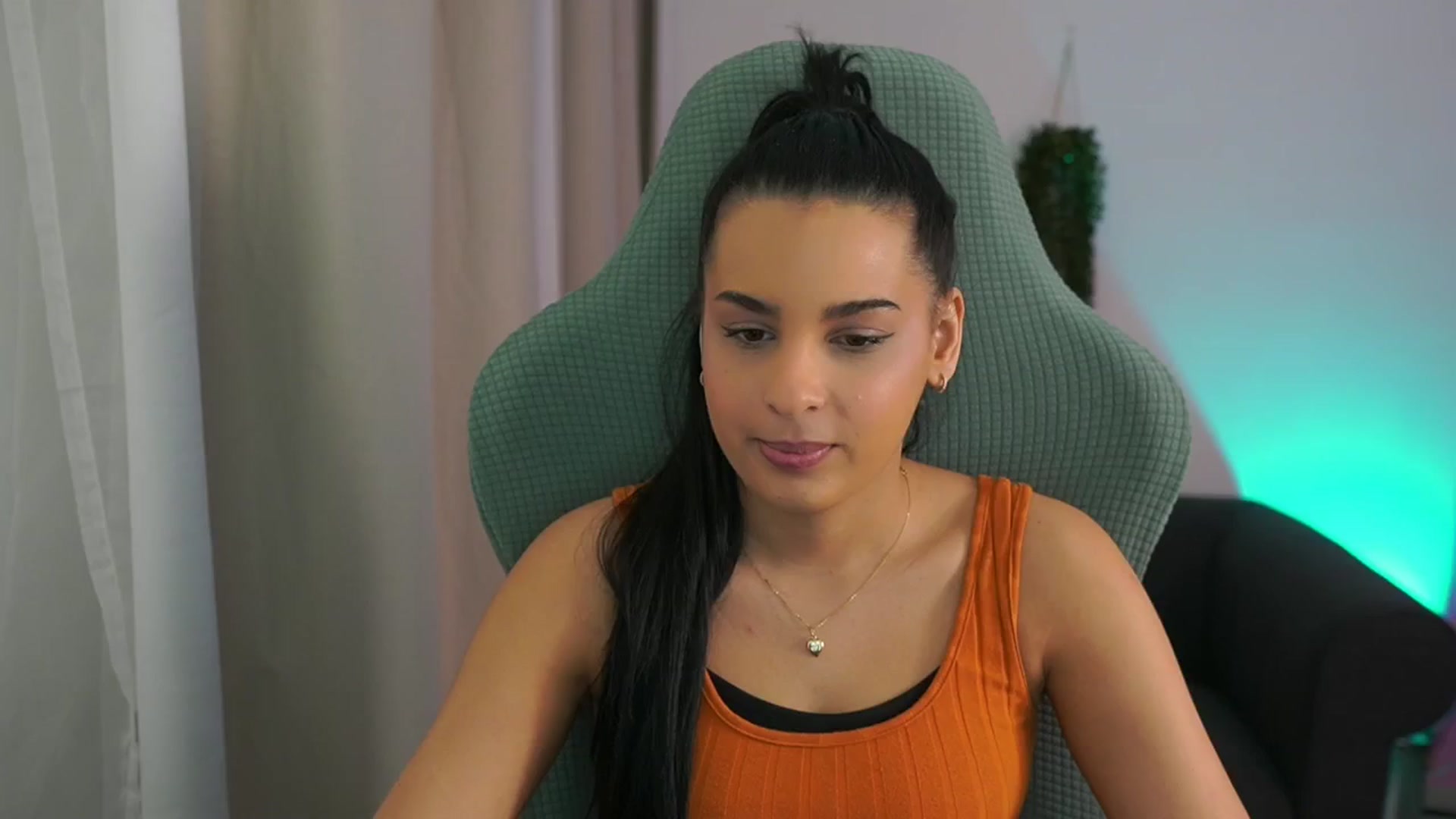 Gallery image thumbnail from Mila_denver's myfreecams stream on, 02/06/2025, 11:46 image 14 of 20