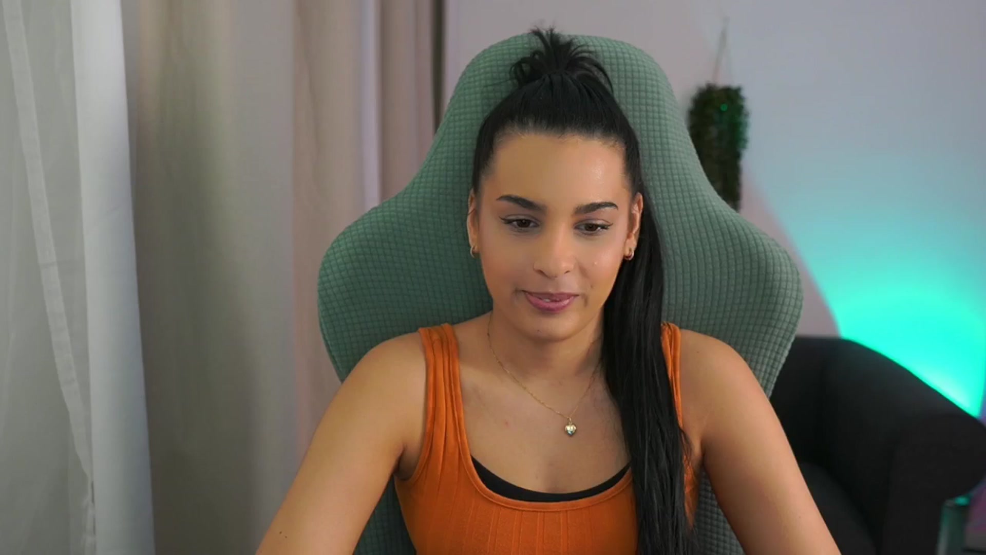 Gallery image thumbnail from Mila_denver's myfreecams stream on, 02/06/2025, 11:46 image 17 of 20