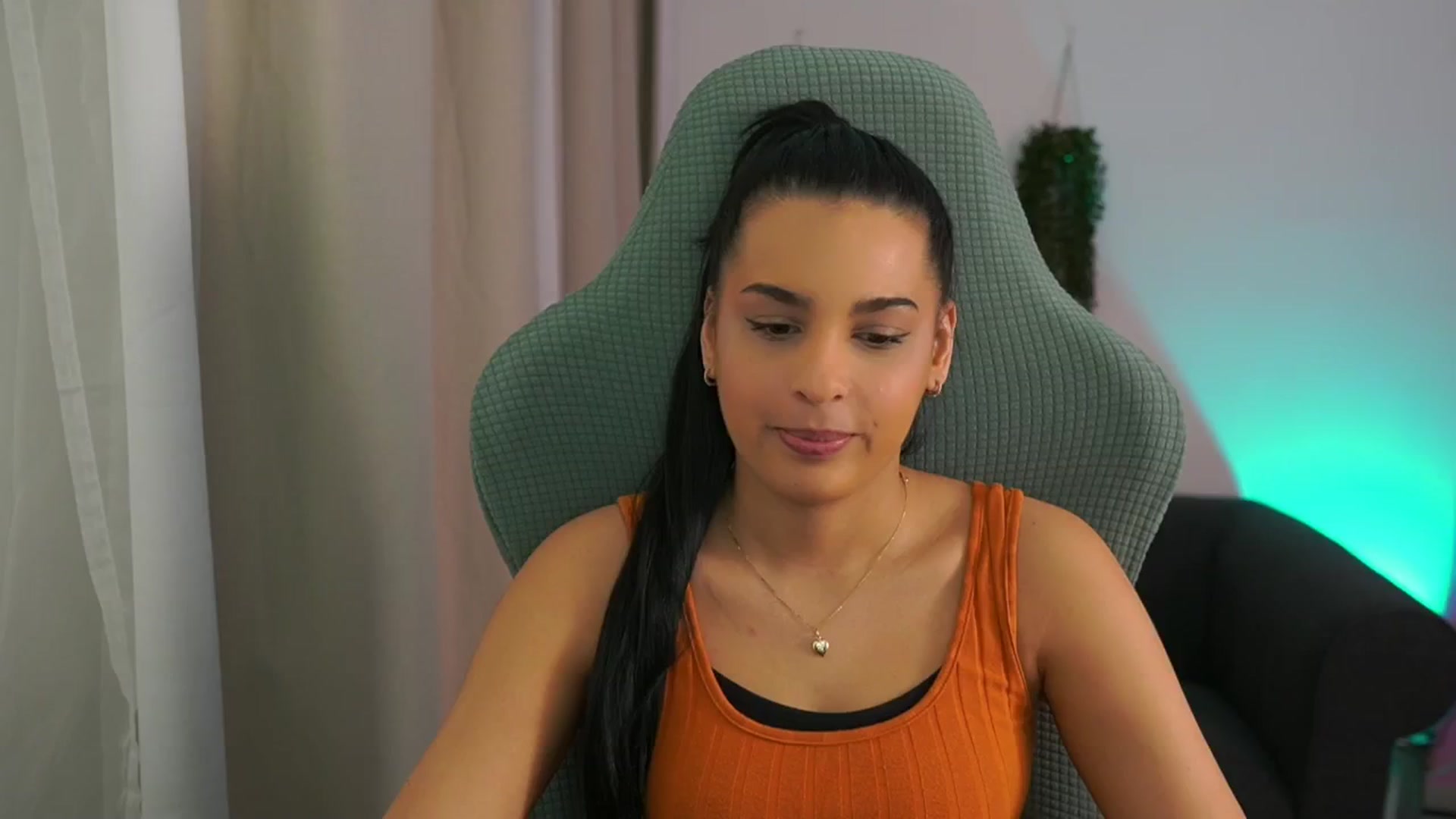 Gallery image thumbnail from Mila_denver's myfreecams stream on, 02/06/2025, 11:46 image 15 of 20