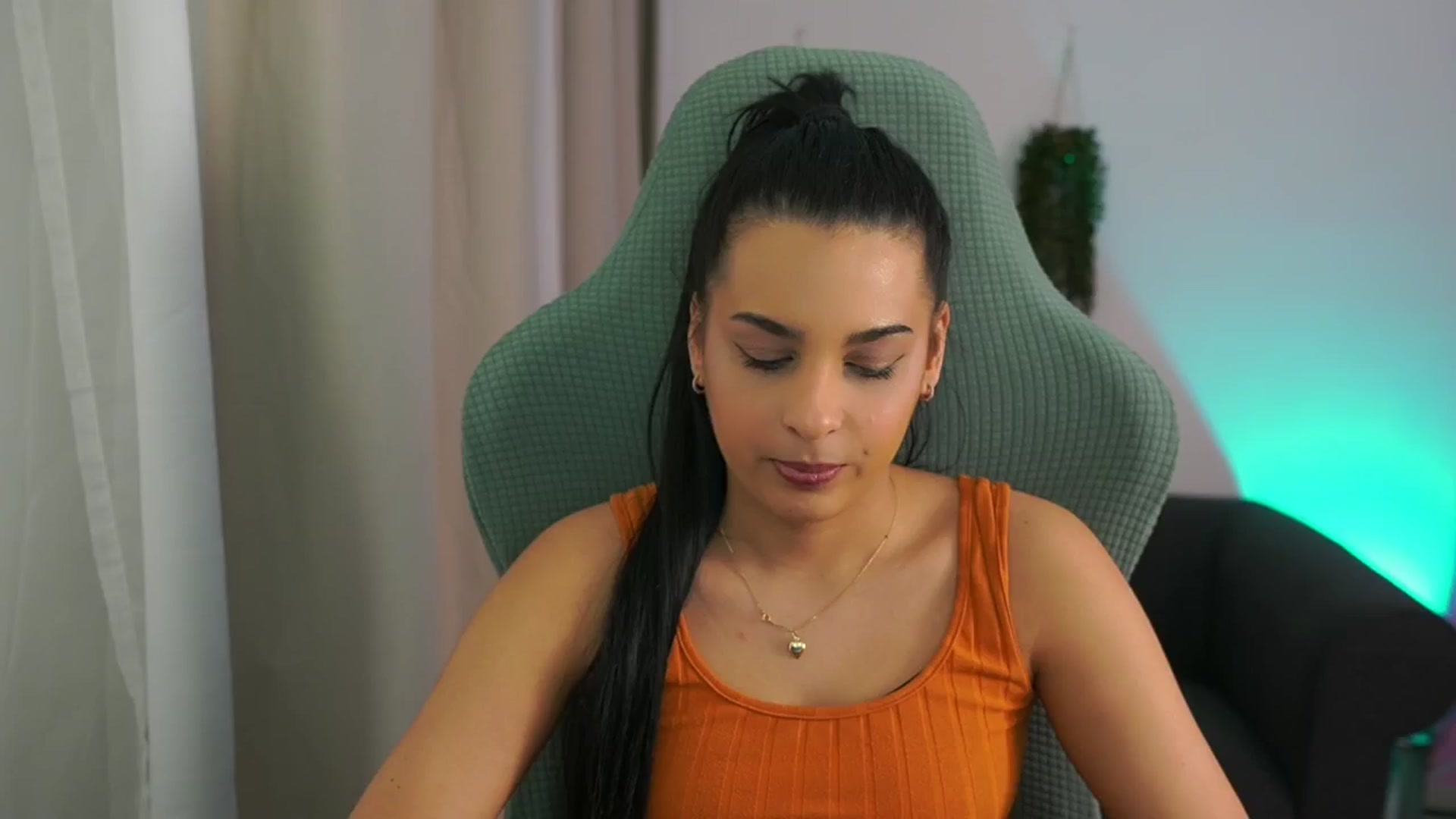 Gallery image thumbnail from Mila_denver's myfreecams stream on, 02/06/2025, 12:43 image 16 of 20