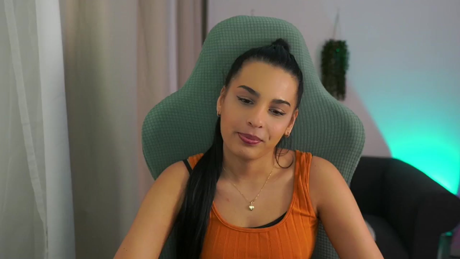 Gallery image thumbnail from Mila_denver's myfreecams stream on, 02/06/2025, 12:43 image 1 of 20