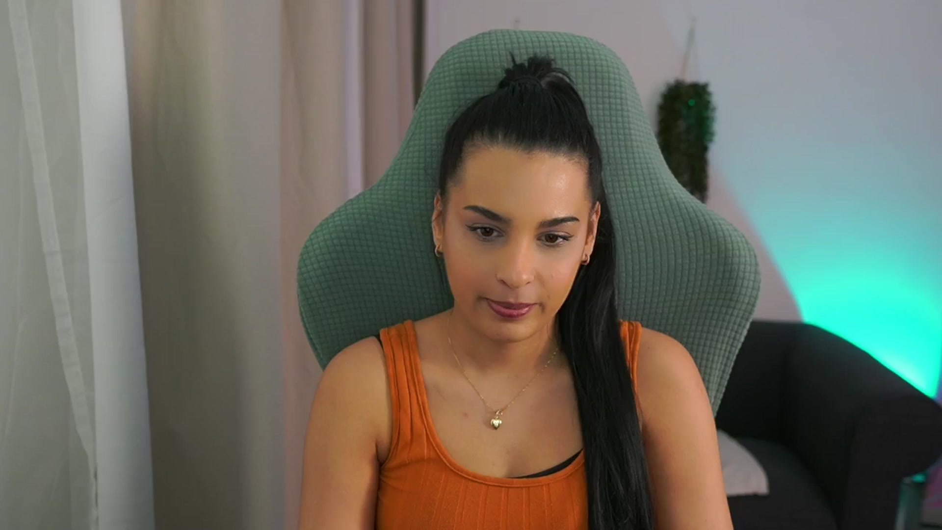 Gallery image thumbnail from Mila_denver's myfreecams stream on, 02/06/2025, 12:43 image 6 of 20