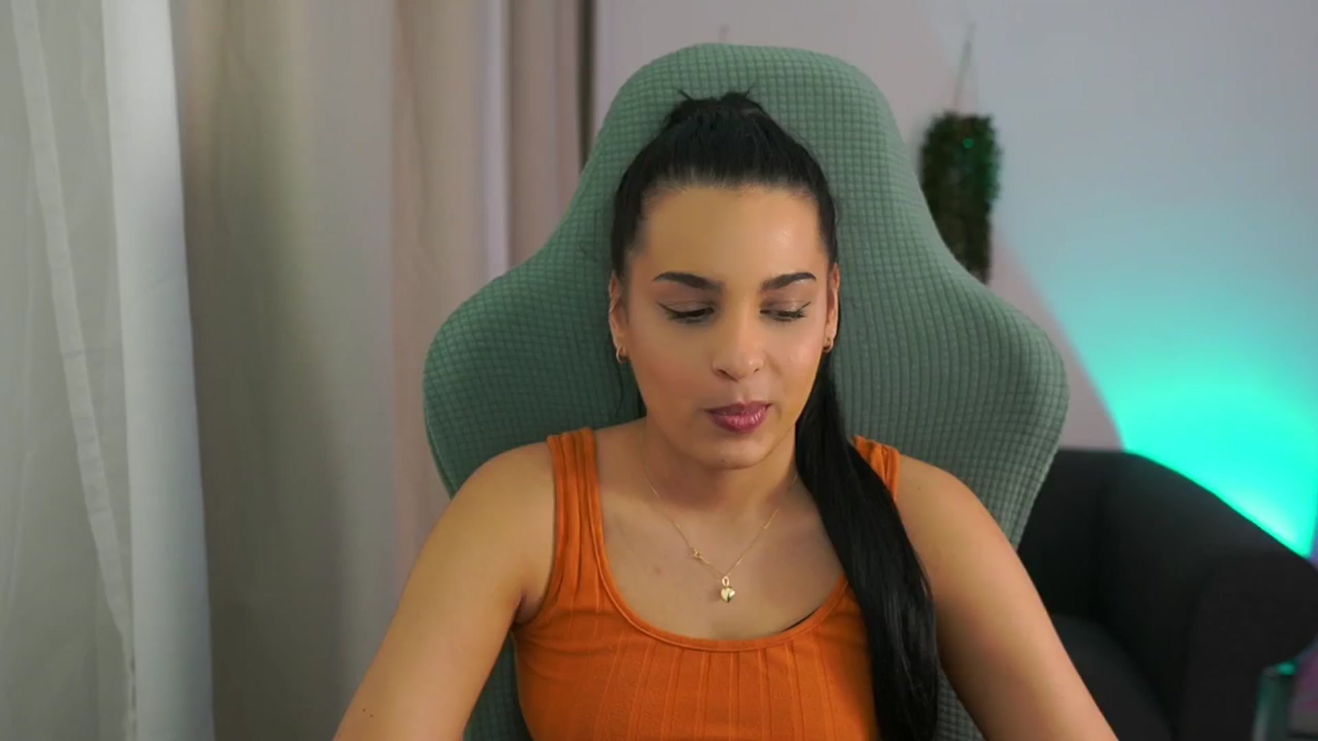 Gallery image thumbnail from Mila_denver's myfreecams stream on, 02/06/2025, 12:43 image 20 of 20