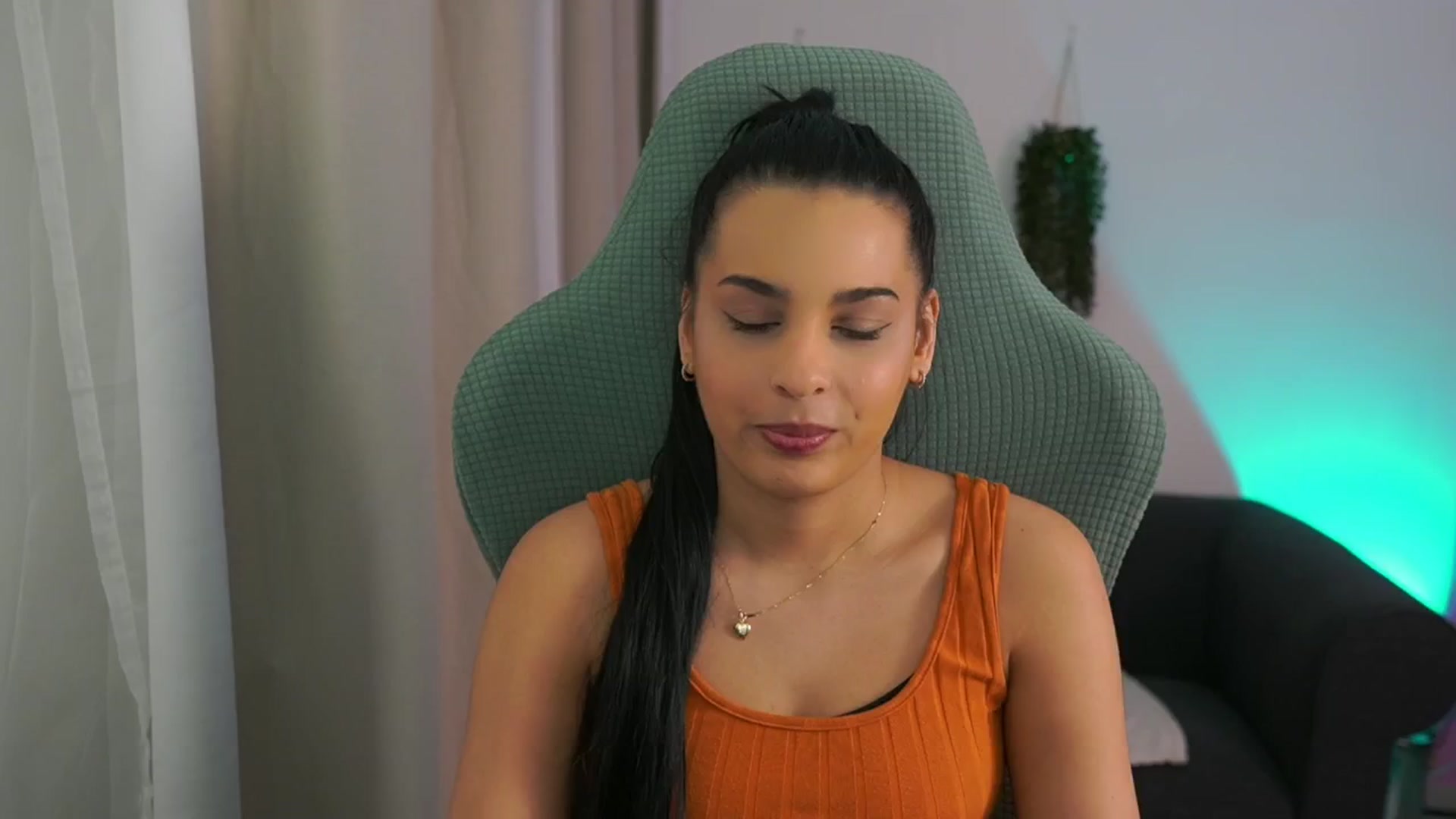 Gallery image thumbnail from Mila_denver's myfreecams stream on, 02/06/2025, 12:43 image 10 of 20
