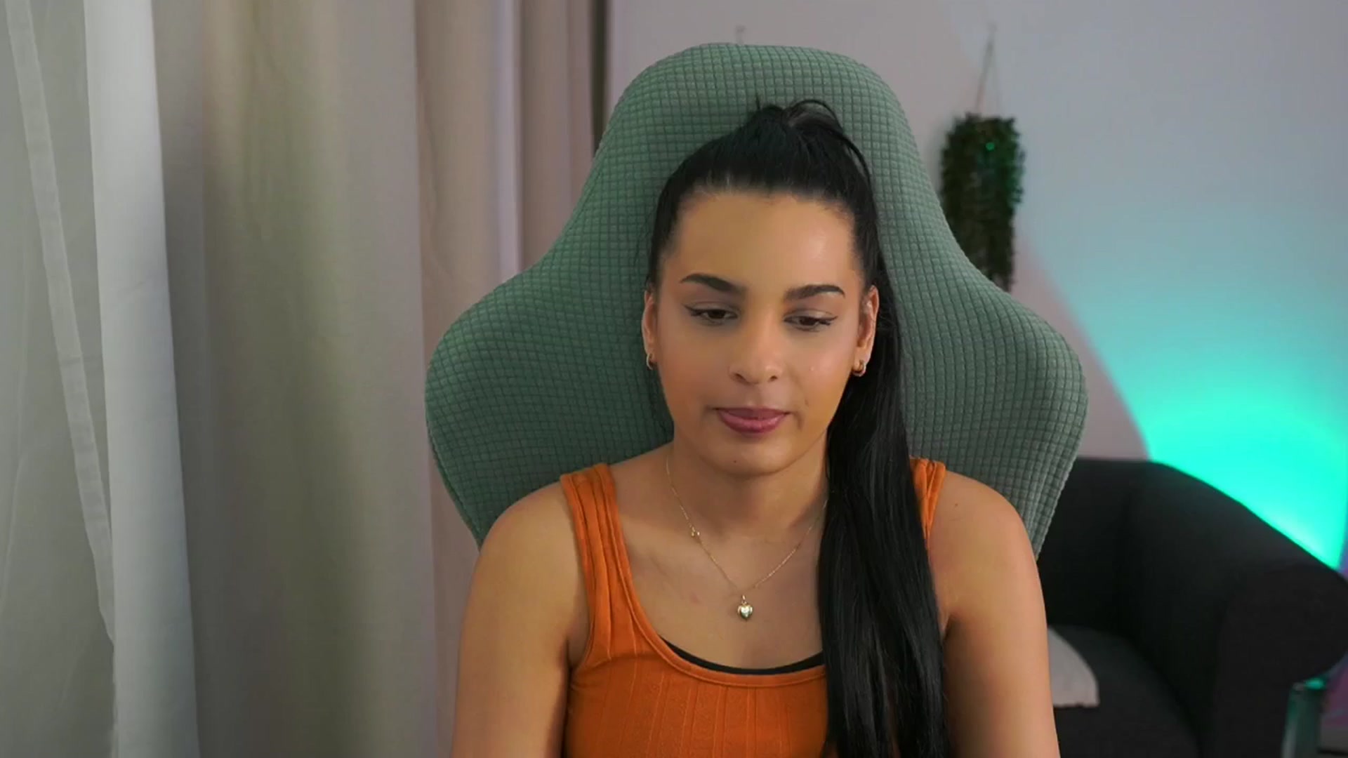 Gallery image thumbnail from Mila_denver's myfreecams stream on, 02/06/2025, 13:21 image 8 of 20
