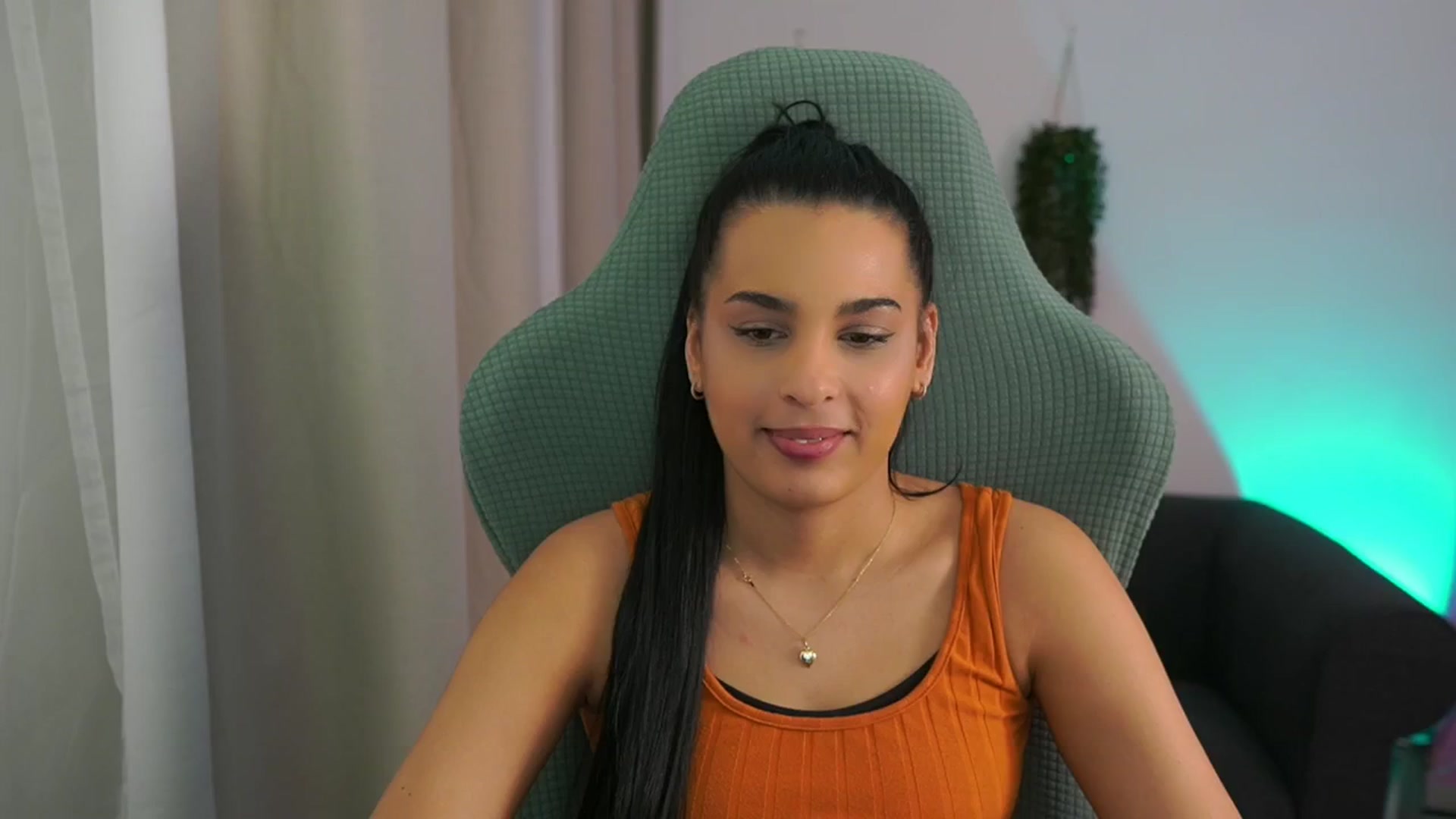 Gallery image thumbnail from Mila_denver's myfreecams stream on, 02/06/2025, 13:21 image 11 of 20