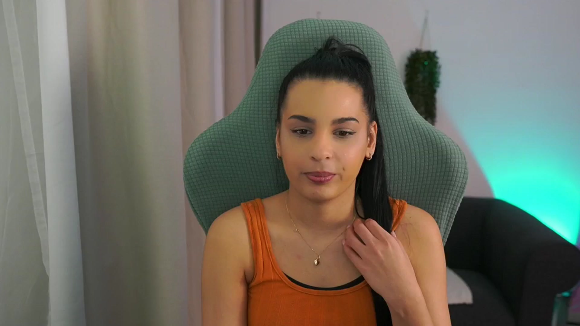 Gallery image thumbnail from Mila_denver's myfreecams stream on, 02/06/2025, 13:21 image 10 of 20