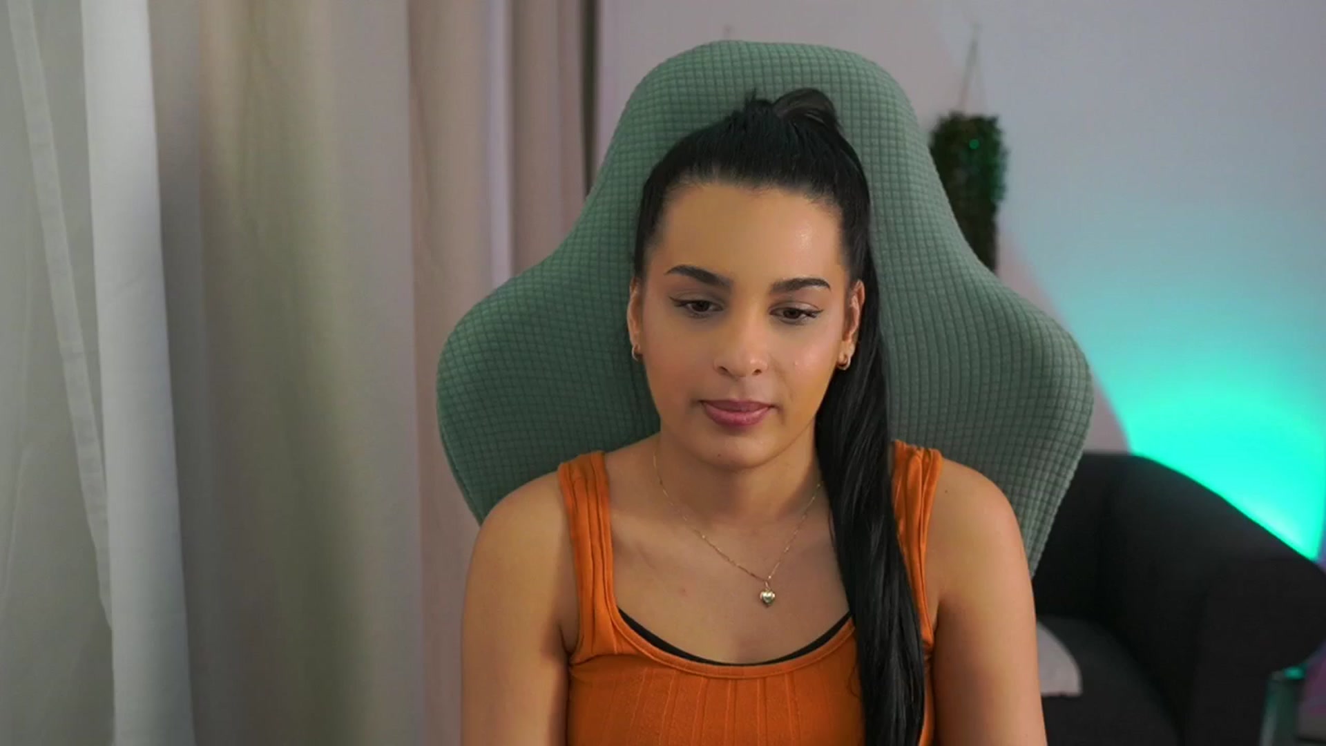 Gallery image thumbnail from Mila_denver's myfreecams stream on, 02/06/2025, 14:12 image 15 of 20