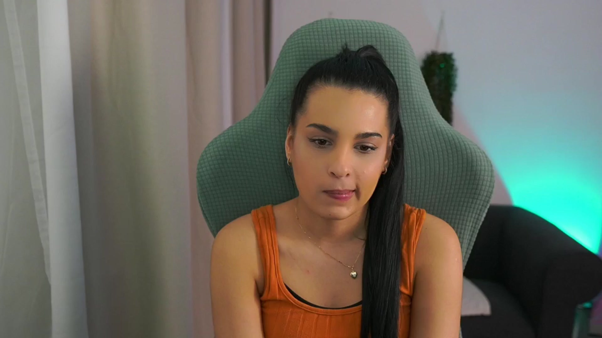 Gallery image thumbnail from Mila_denver's myfreecams stream on, 02/06/2025, 14:12 image 17 of 20