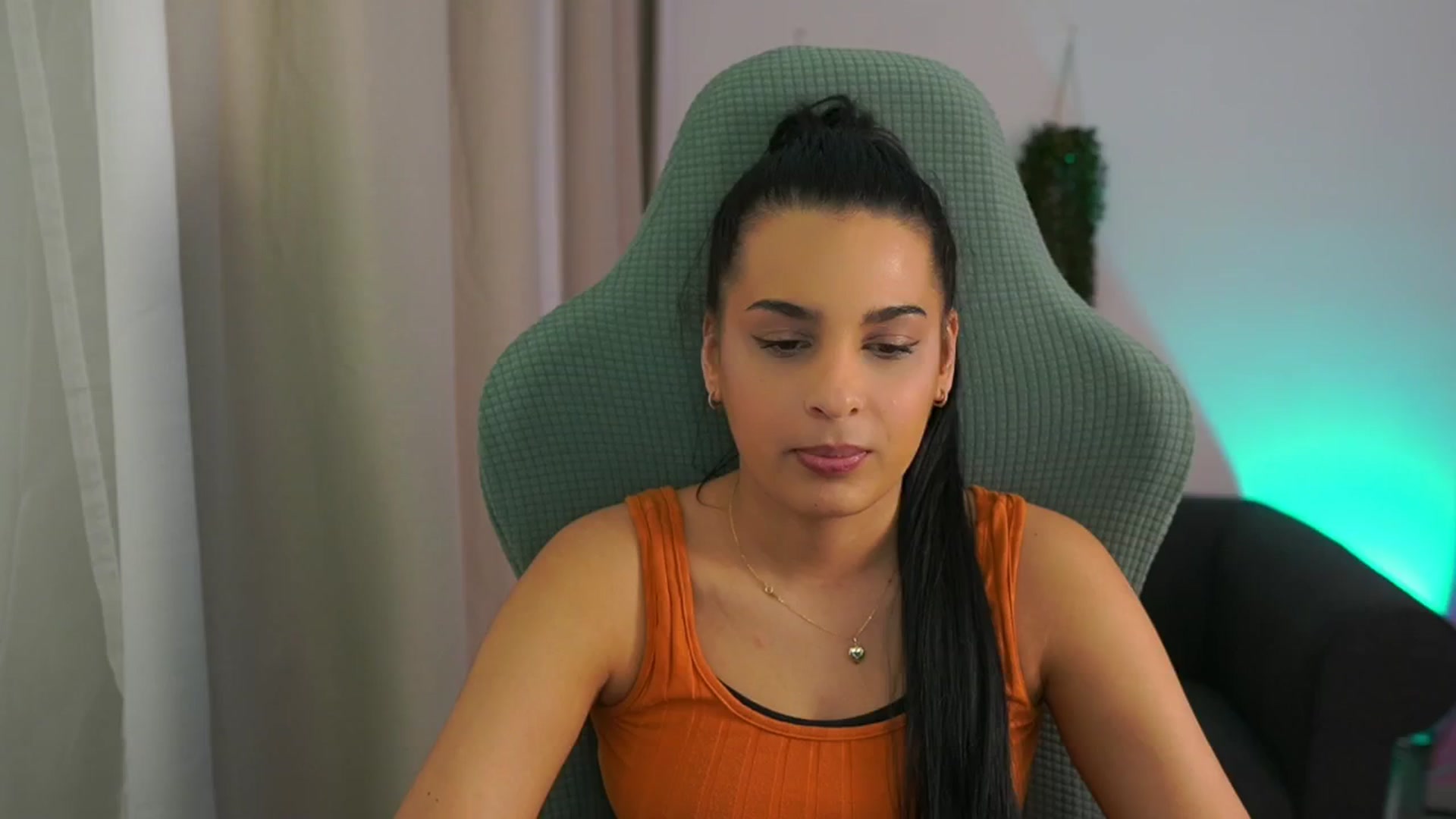 Gallery image thumbnail from Mila_denver's myfreecams stream on, 02/06/2025, 14:12 image 4 of 20