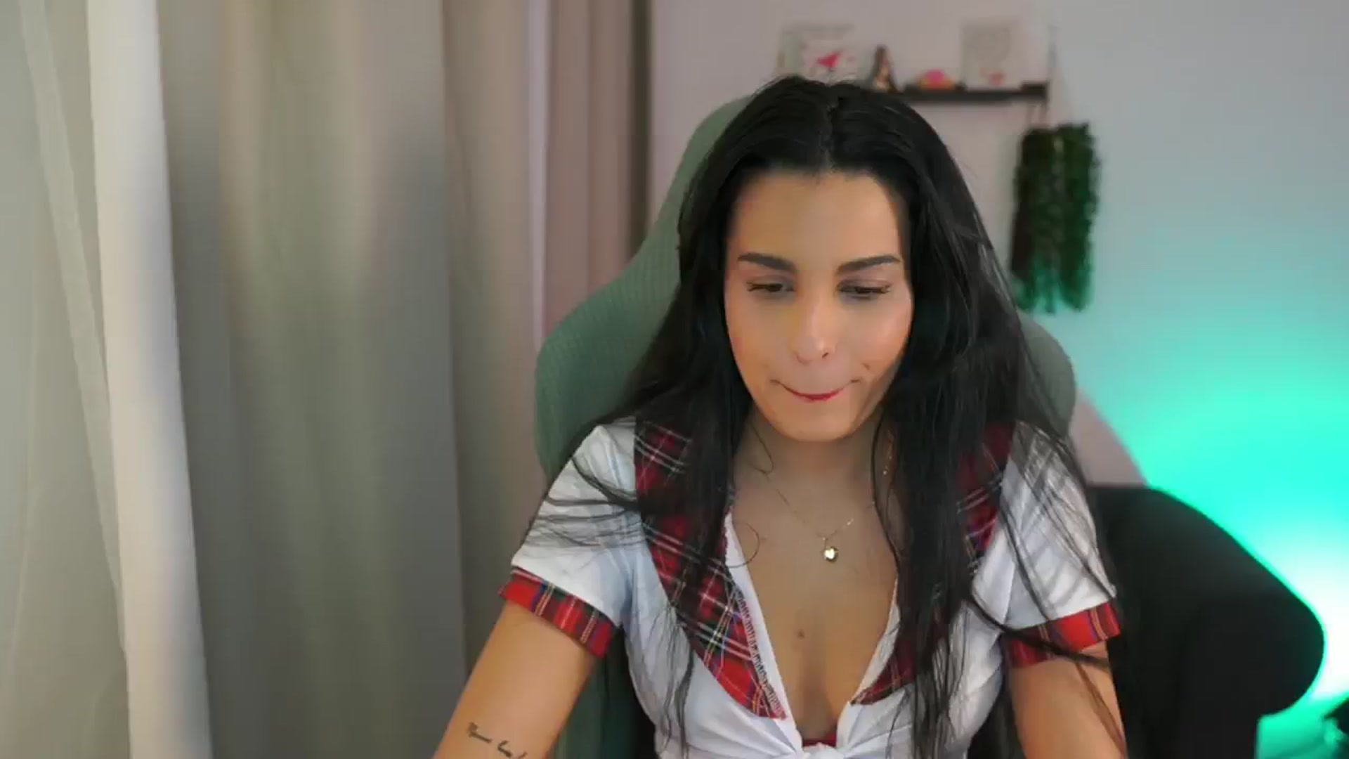 Gallery image thumbnail from Mila_denver's myfreecams stream on, 02/09/2025, 17:39 image 5 of 20