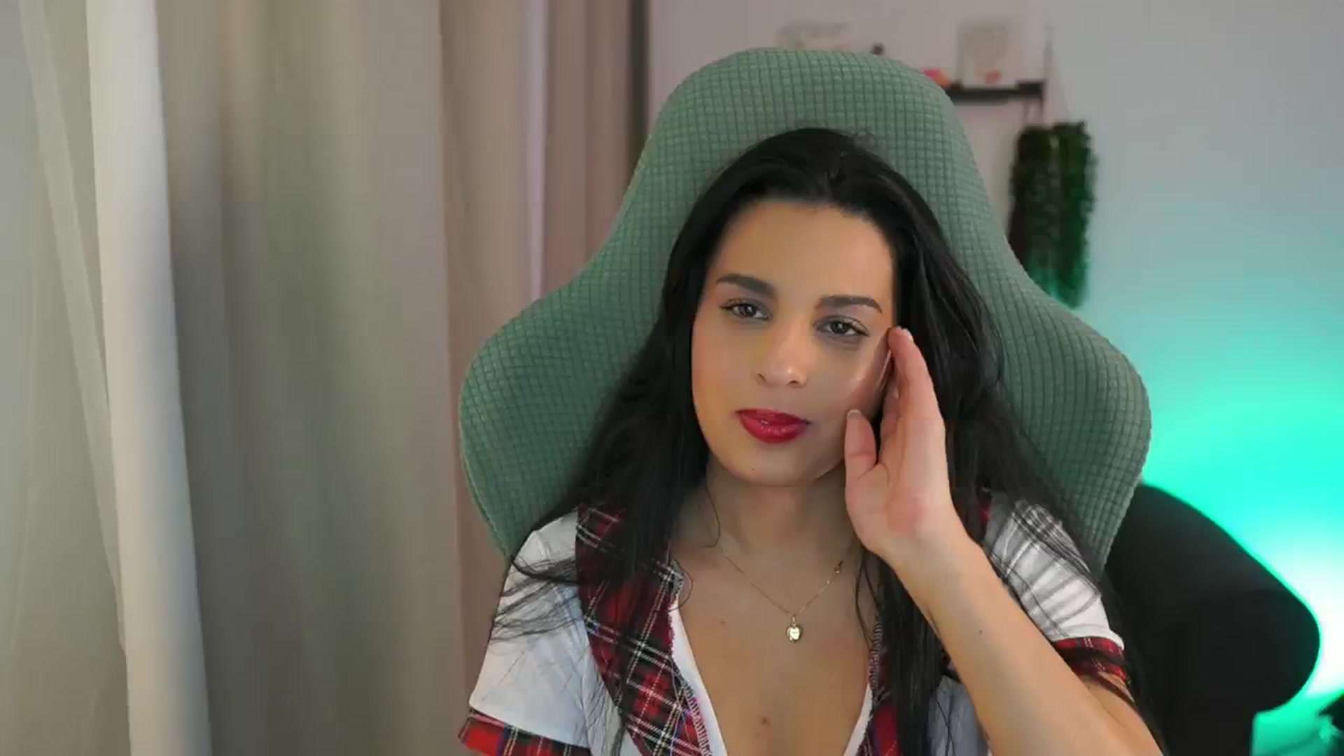 Gallery image thumbnail from Mila_denver's myfreecams stream on, 02/09/2025, 17:39 image 4 of 20