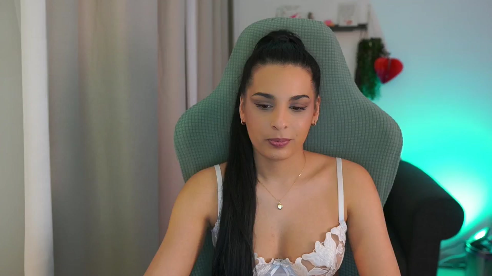 Gallery image thumbnail from Mila_denver's myfreecams stream on, 02/16/2025, 16:34 image 8 of 20