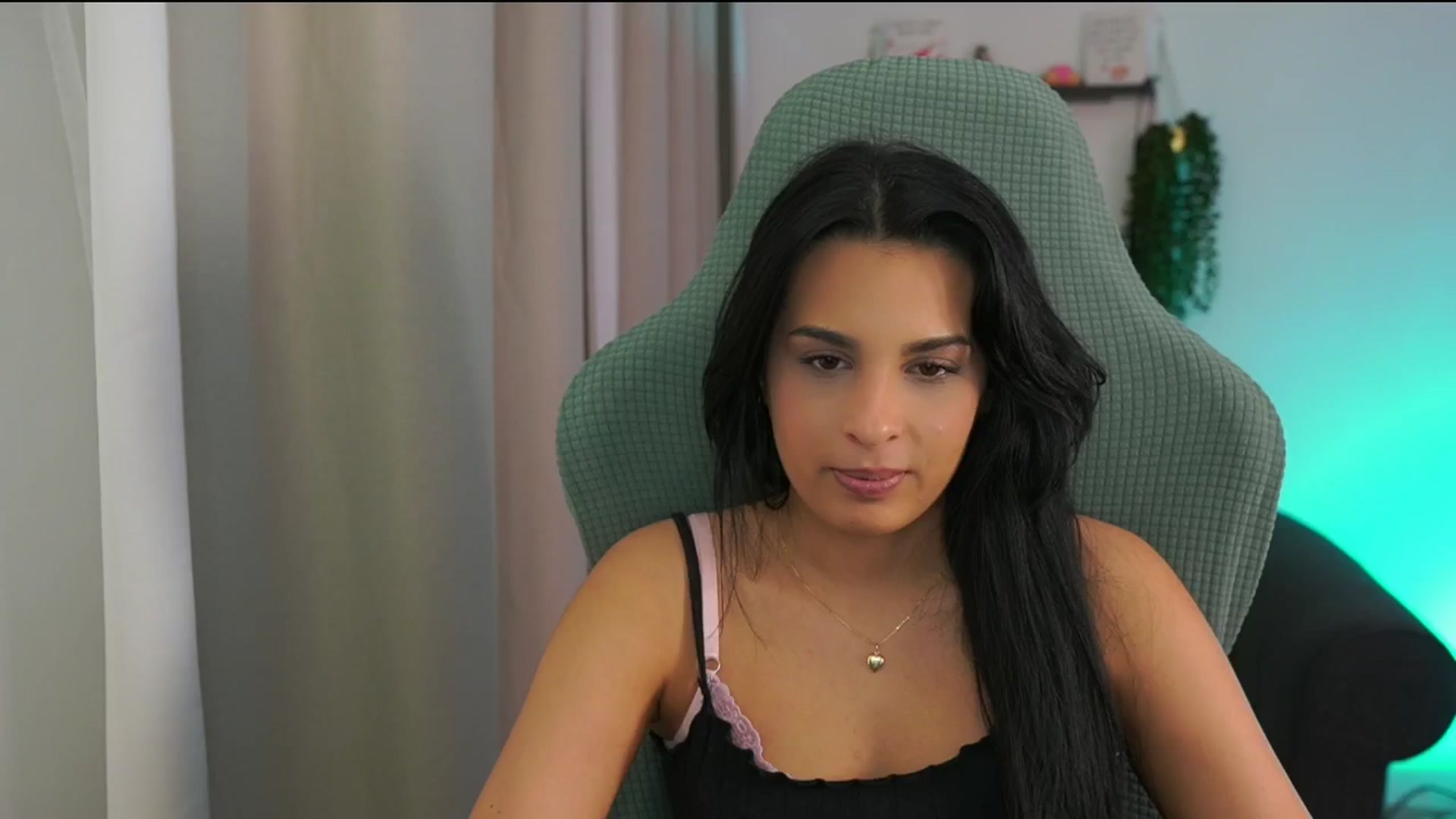 Gallery image thumbnail from Mila_denver's myfreecams stream on, 02/19/2025, 16:26 image 5 of 20