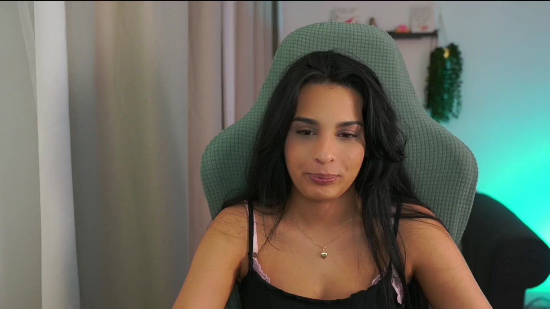 Gallery image thumbnail from Mila_denver's myfreecams stream on, 02/19/2025, 18:07 image 5 of 20