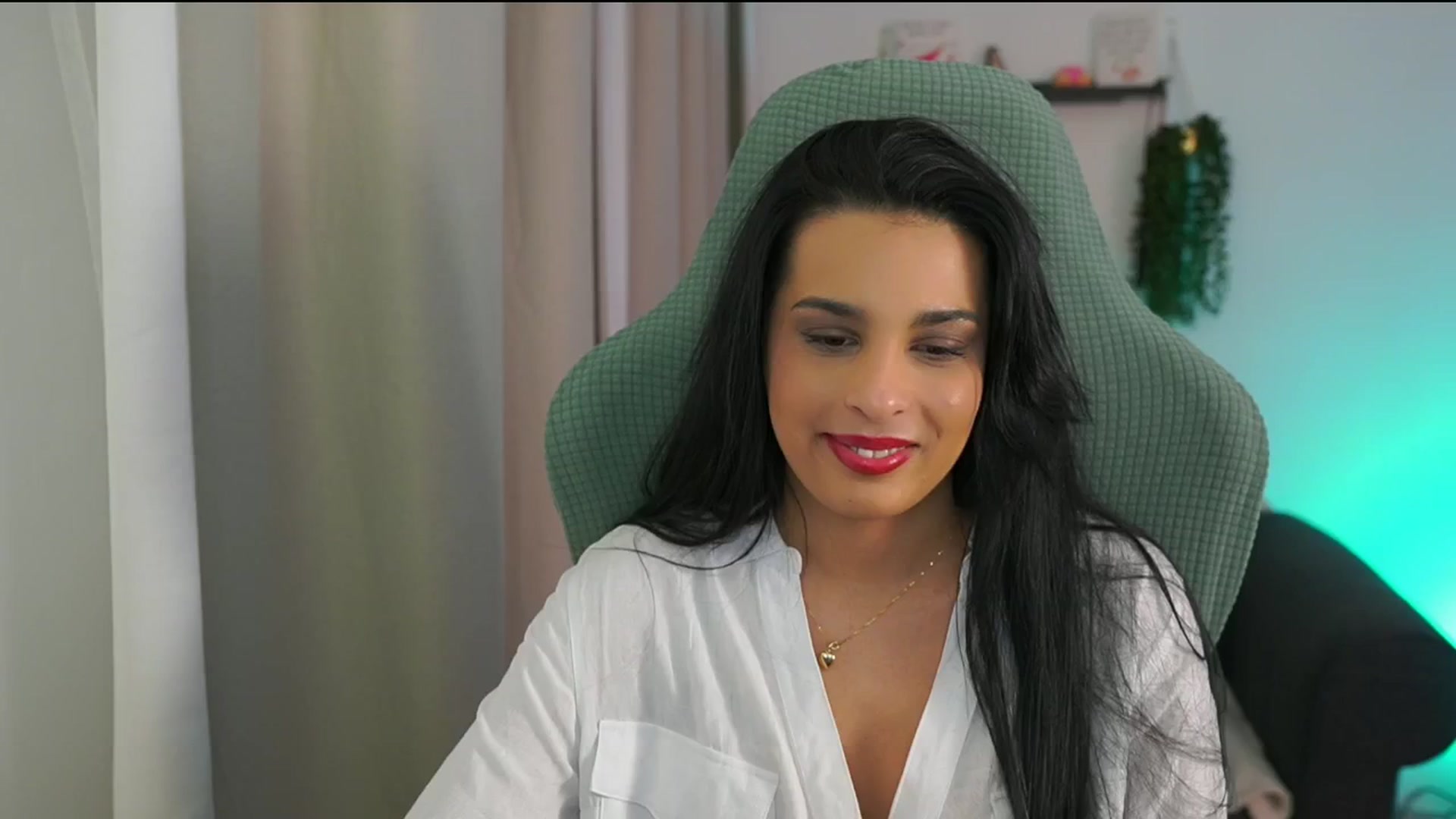 Gallery image thumbnail from Mila_denver's myfreecams stream on, 02/20/2025, 14:42 image 10 of 20