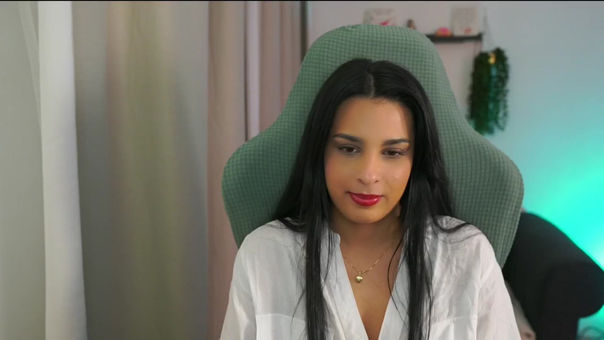 Gallery image thumbnail from Mila_denver's myfreecams stream on, 02/20/2025, 14:42 image 4 of 20