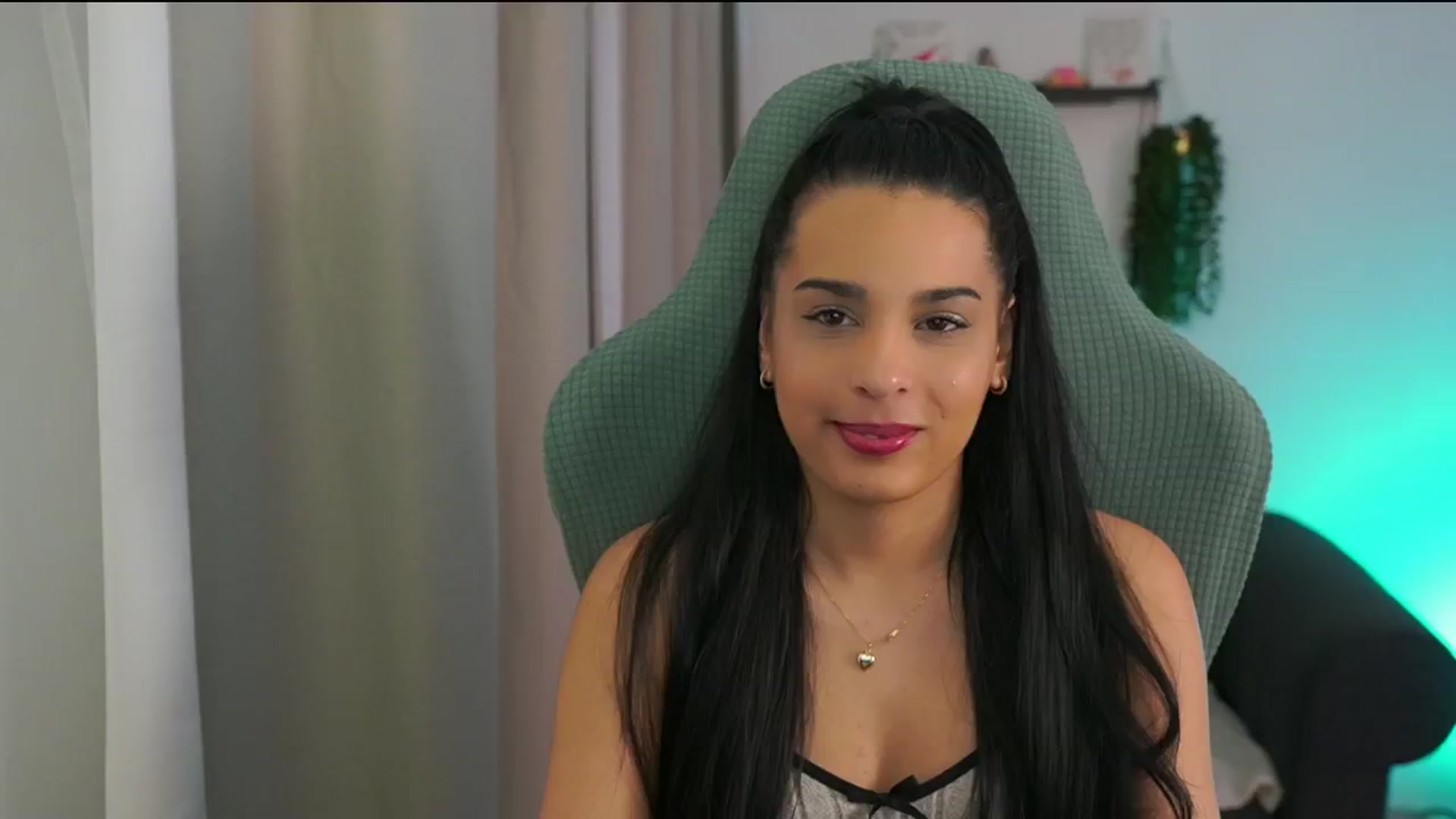 Gallery image thumbnail from Mila_denver's myfreecams stream on, 02/21/2025, 11:26 image 1 of 20