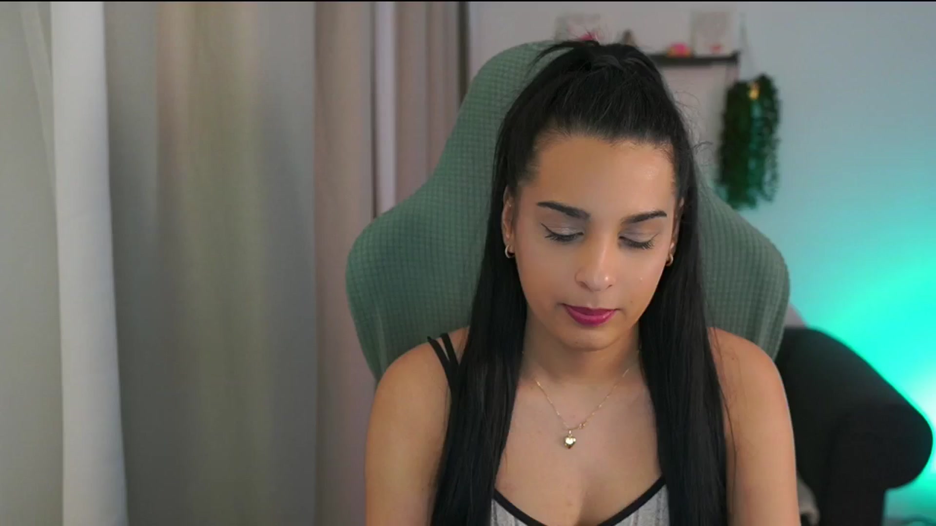 Gallery image thumbnail from Mila_denver's myfreecams stream on, 02/21/2025, 14:11 image 1 of 20