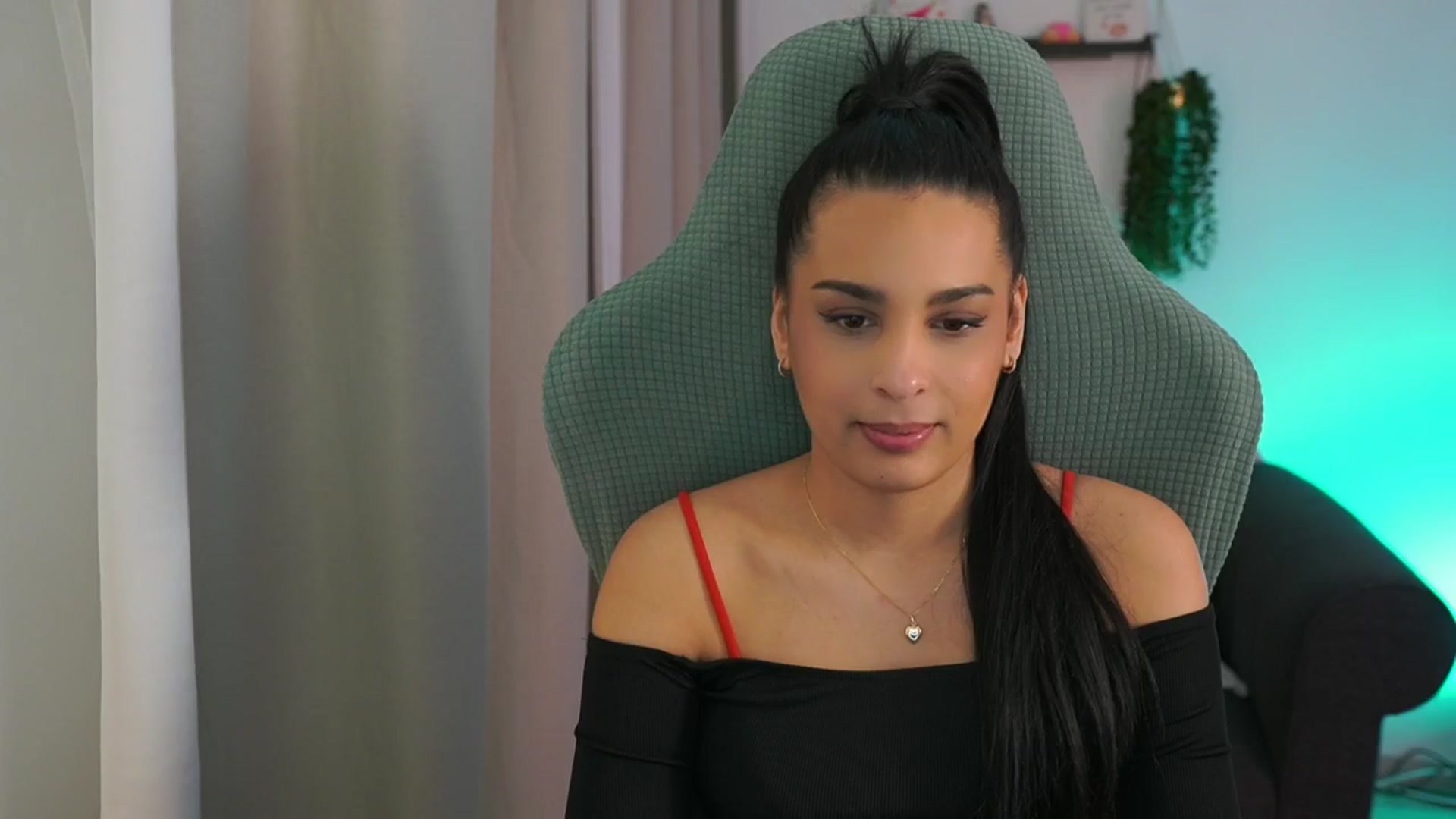 Gallery image thumbnail from Mila_denver's myfreecams stream on, 02/24/2025, 11:09 image 15 of 20