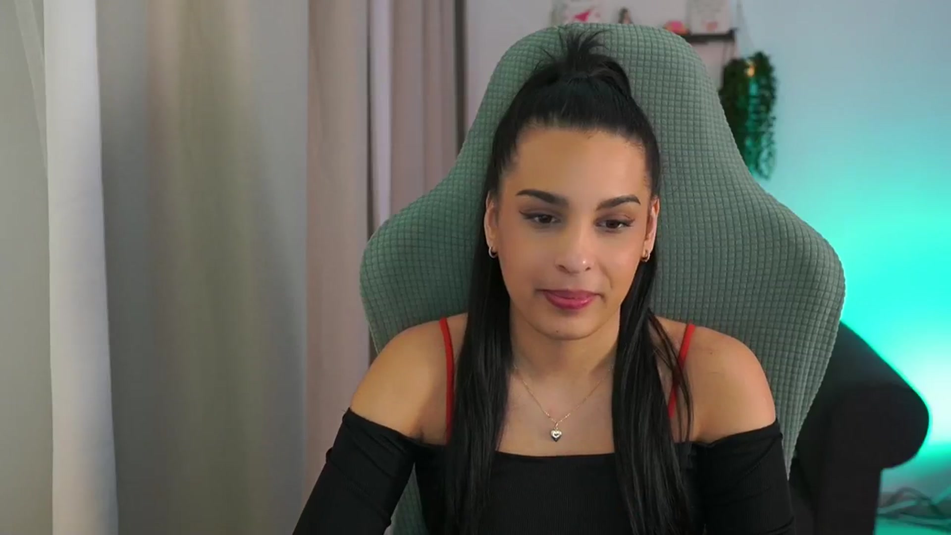 Gallery image thumbnail from Mila_denver's myfreecams stream on, 02/24/2025, 13:45 image 20 of 20
