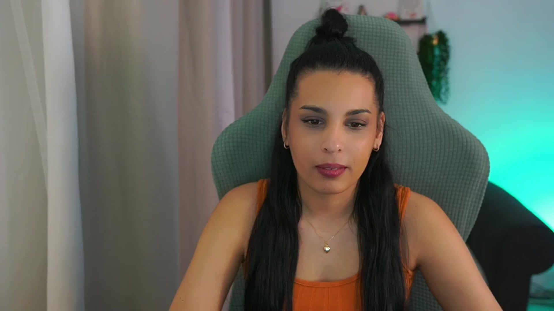 Gallery image thumbnail from Mila_denver's myfreecams stream on, 02/27/2025, 13:16 image 19 of 20