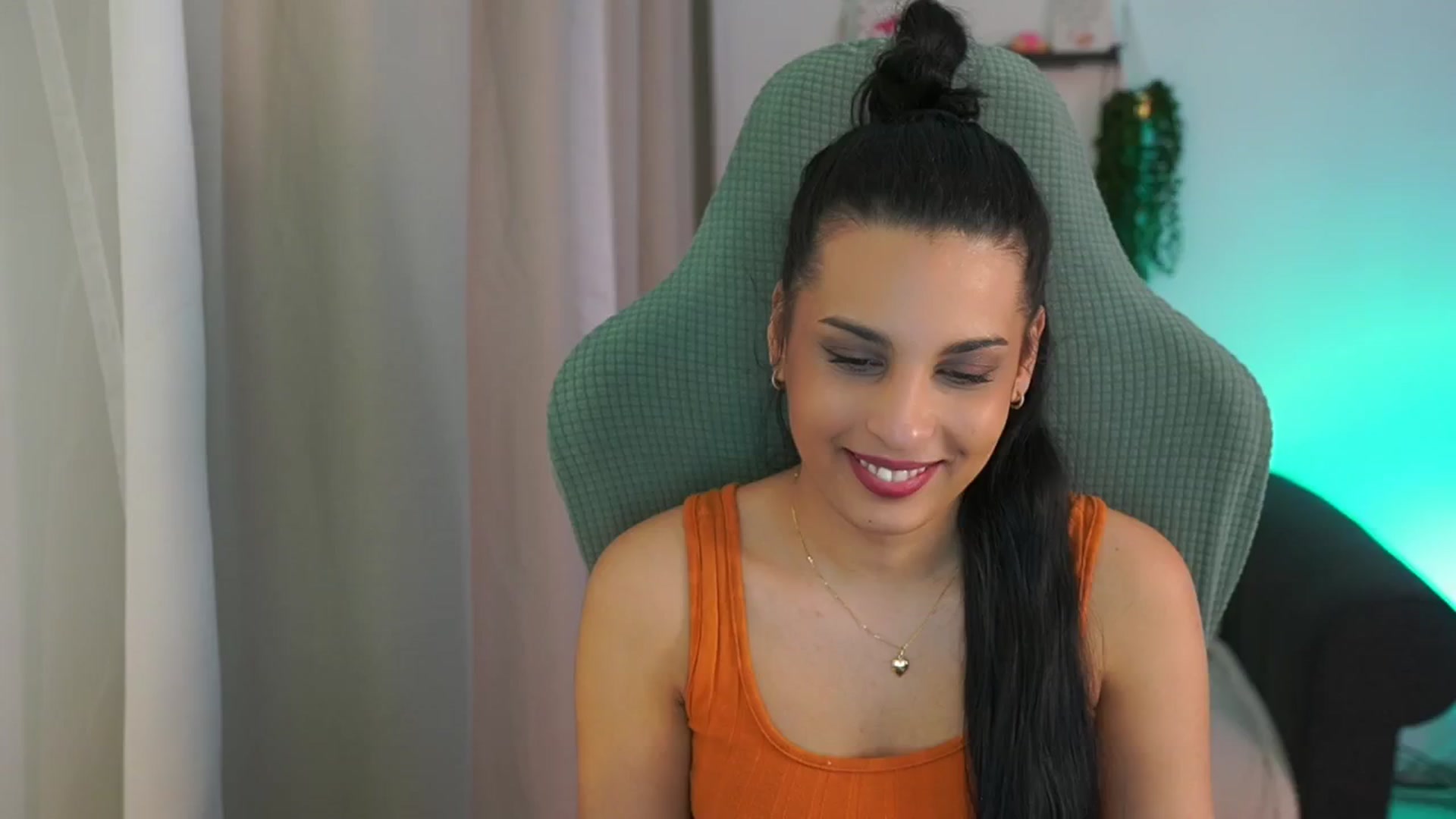 Gallery image thumbnail from Mila_denver's myfreecams stream on, 02/27/2025, 13:16 image 15 of 20