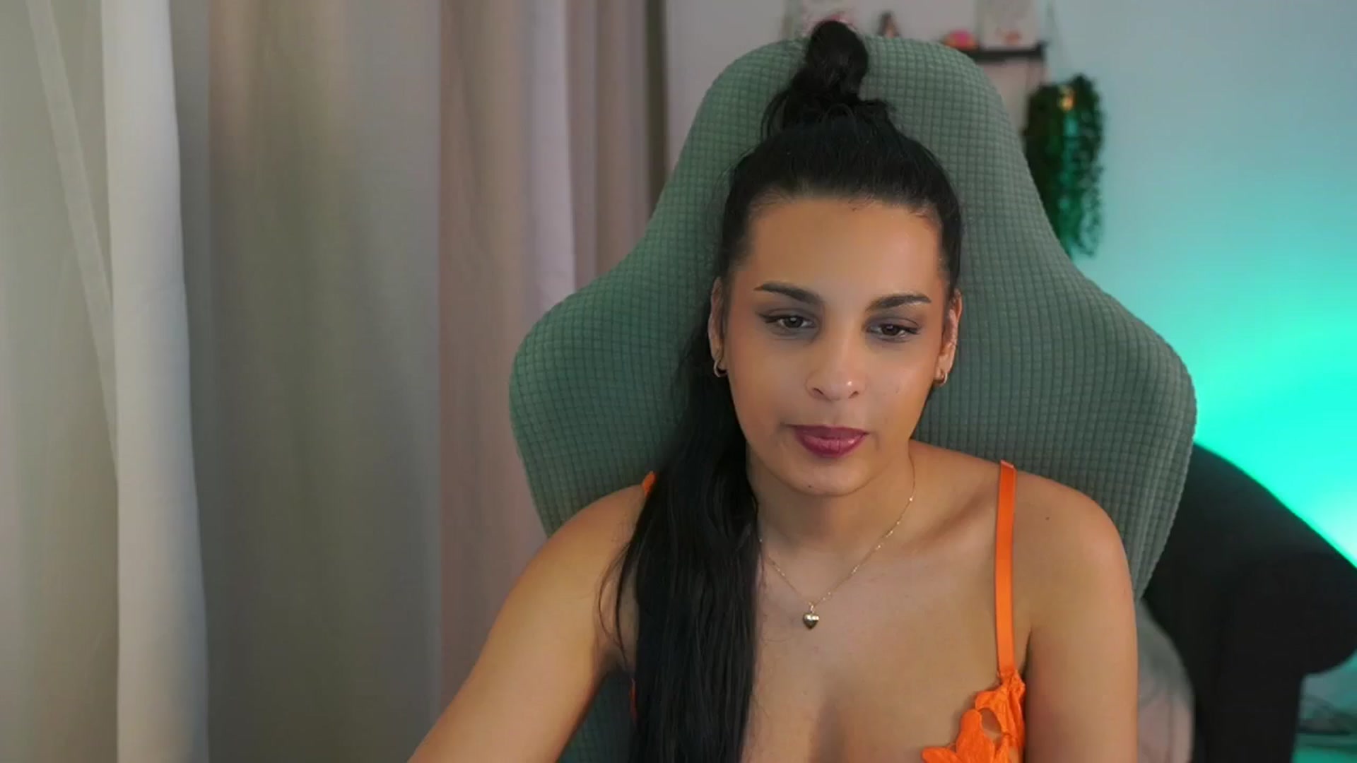 Gallery image thumbnail from Mila_denver's myfreecams stream on, 02/27/2025, 16:04 image 12 of 20