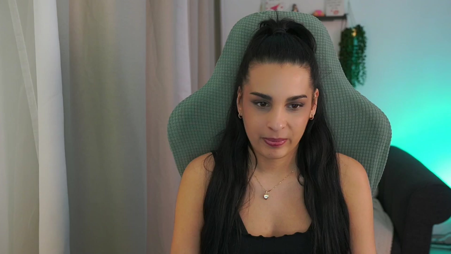 Gallery image thumbnail from Mila_denver's myfreecams stream on, 02/28/2025, 16:30 image 17 of 20