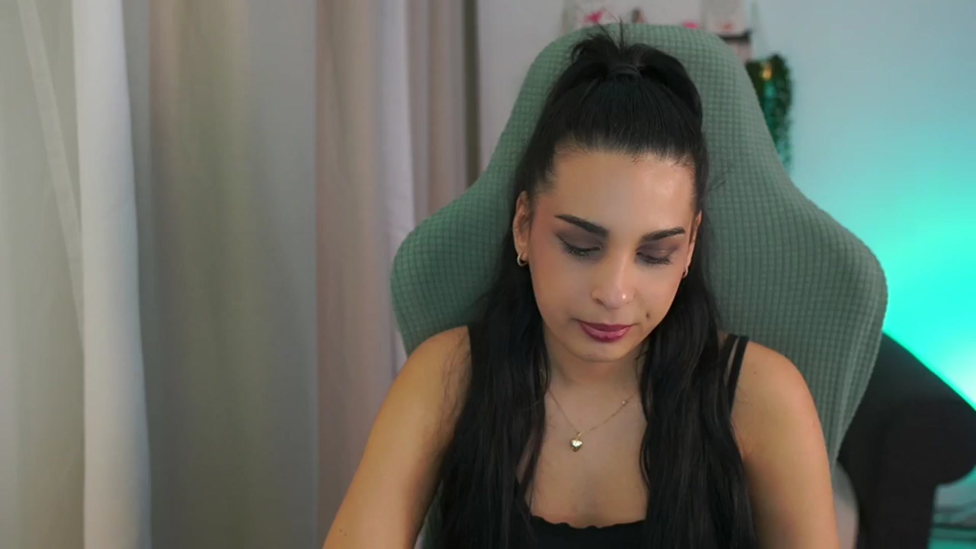 Gallery image thumbnail from Mila_denver's myfreecams stream on, 02/28/2025, 16:30 image 5 of 20