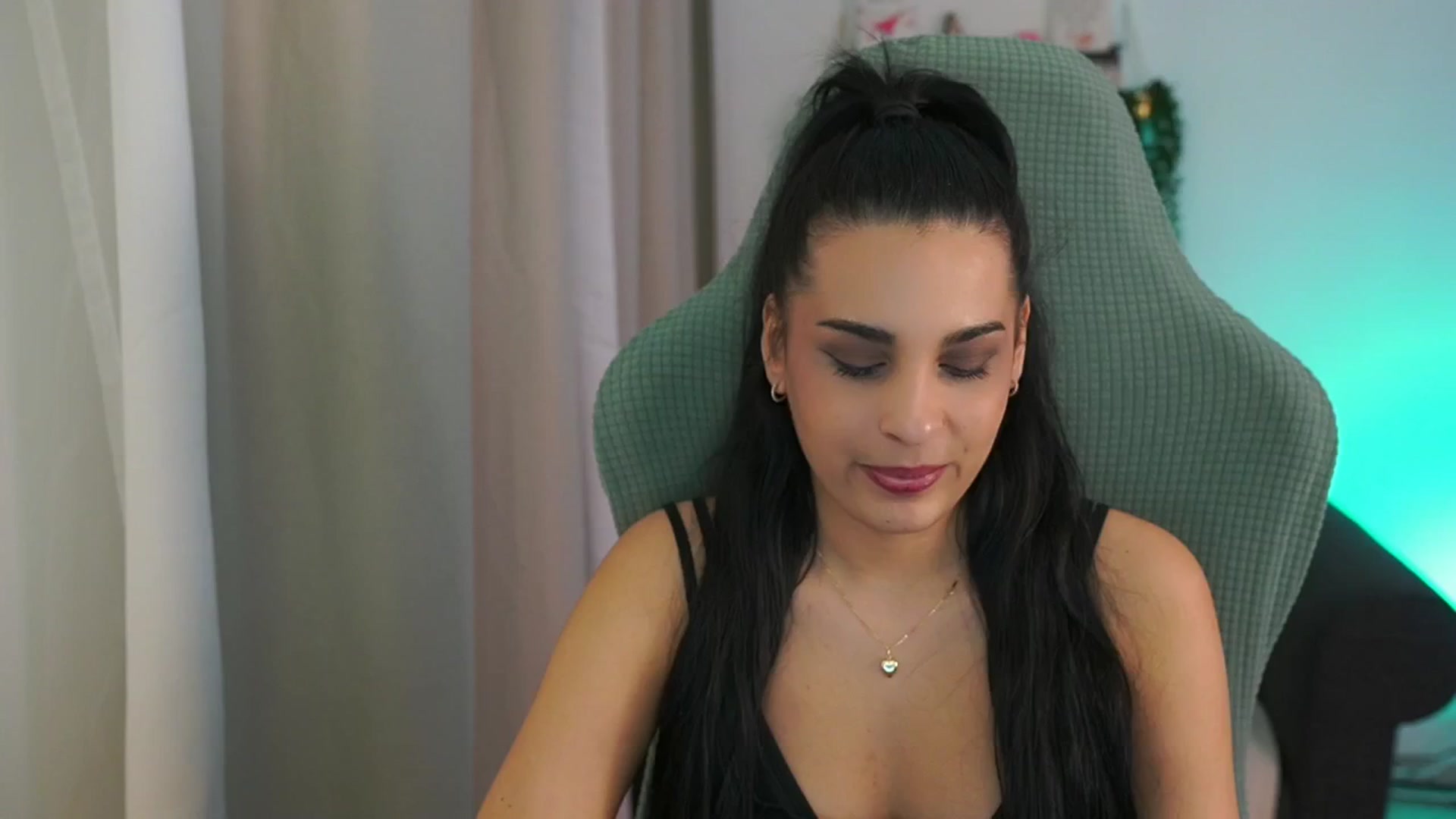 Gallery image thumbnail from Mila_denver's myfreecams stream on, 02/28/2025, 16:30 image 8 of 20
