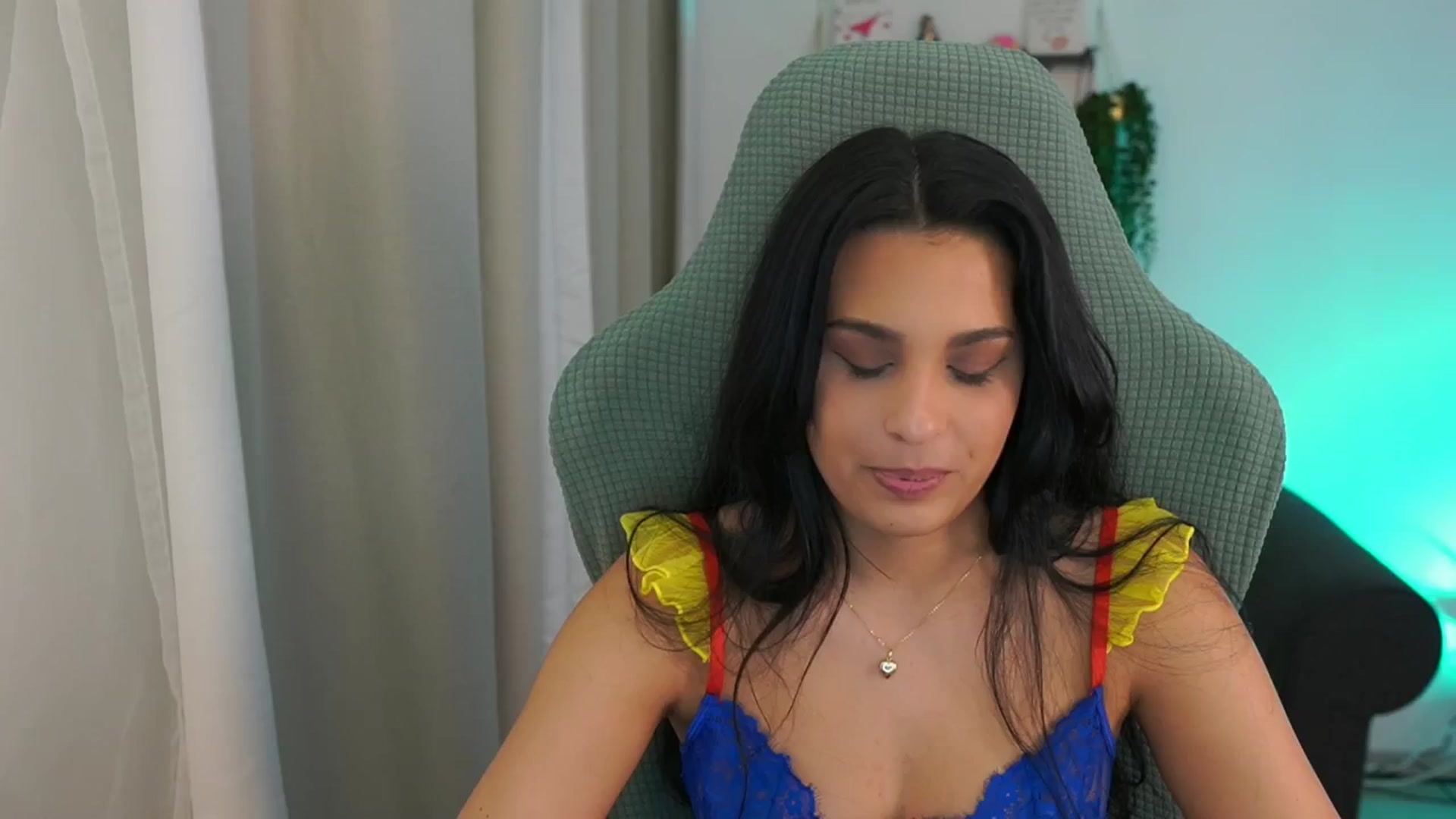 Gallery image thumbnail from Mila_denver's myfreecams stream on, 03/02/2025, 18:32 image 7 of 20