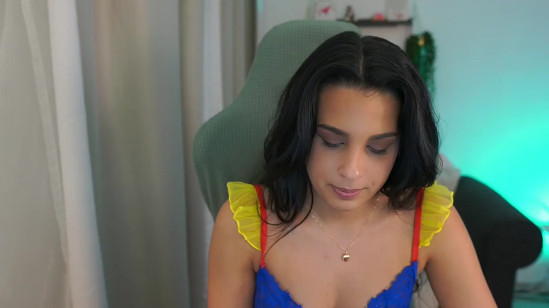 Gallery image thumbnail from Mila_denver's myfreecams stream on, 03/02/2025, 18:32 image 3 of 20