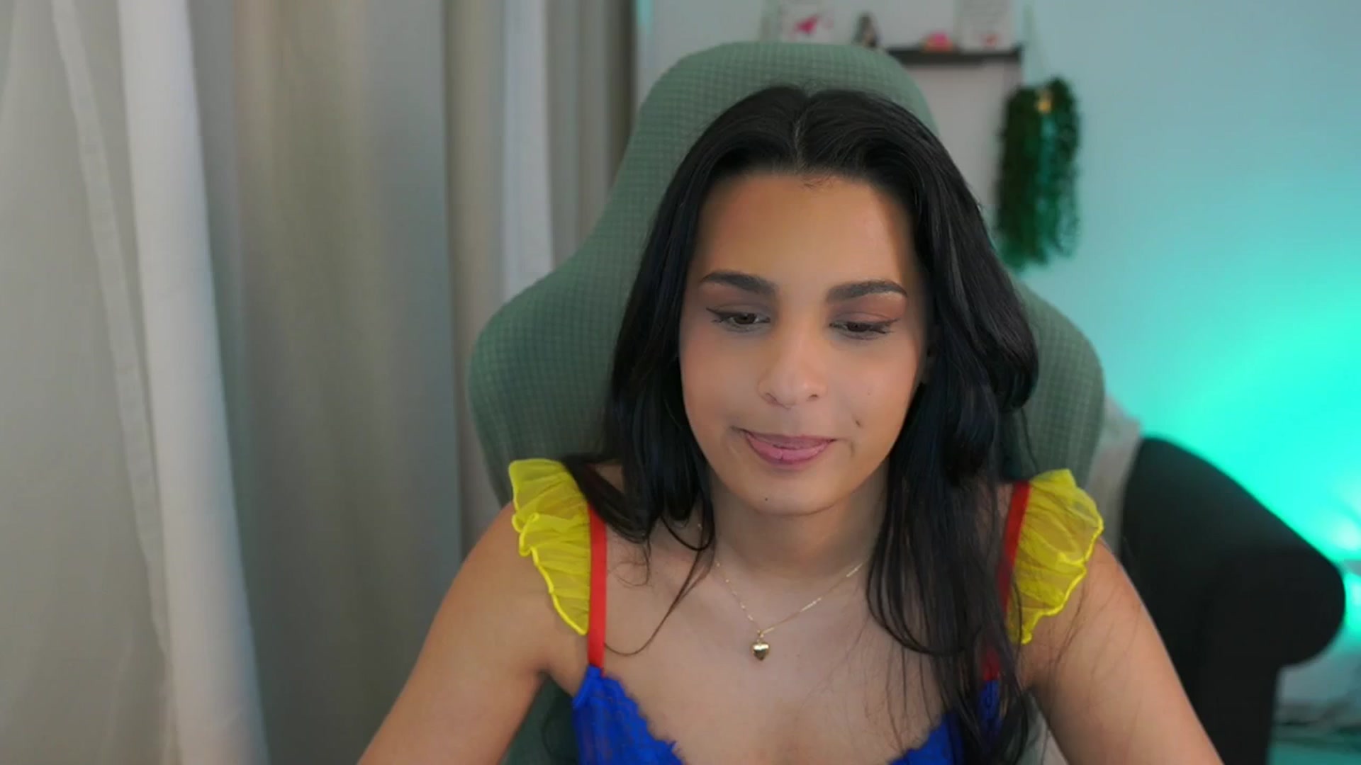 Gallery image thumbnail from Mila_denver's myfreecams stream on, 03/02/2025, 18:32 image 9 of 20