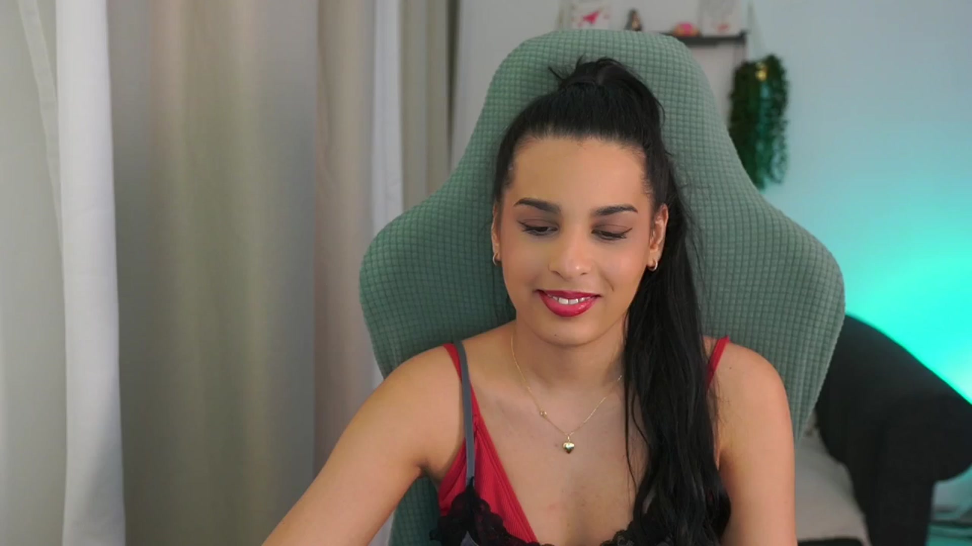Gallery image thumbnail from Mila_denver's myfreecams stream on, 03/05/2025, 13:10 image 7 of 20
