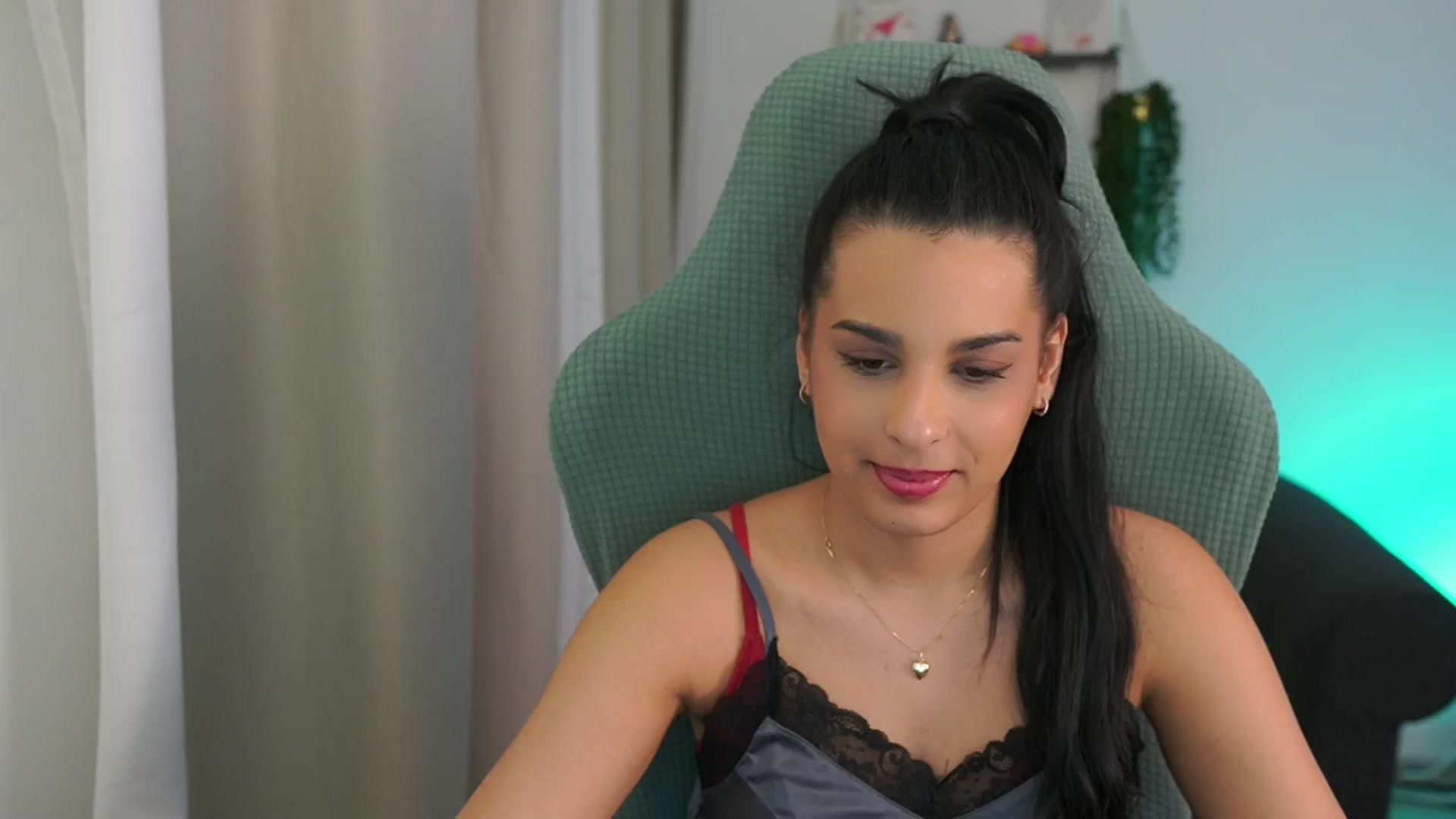 Gallery image thumbnail from Mila_denver's myfreecams stream on, 03/05/2025, 13:59 image 3 of 20