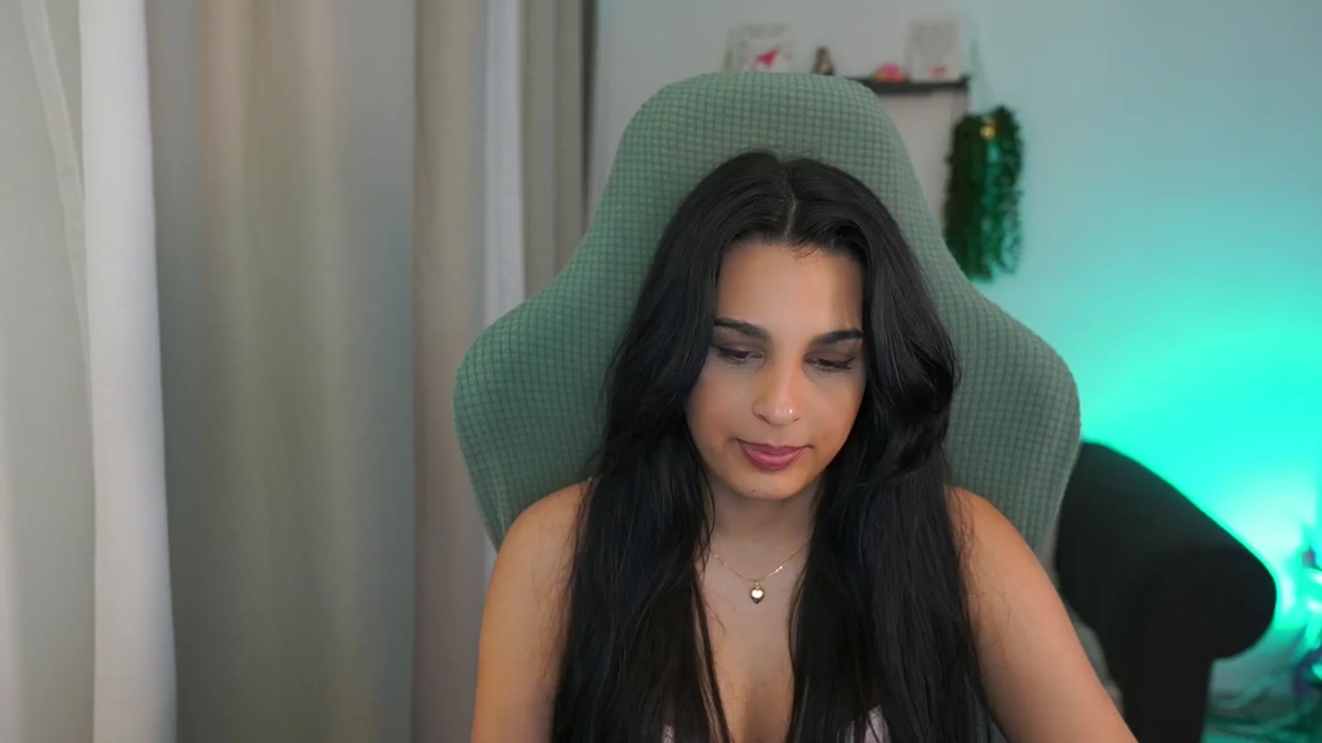 Gallery image thumbnail from Mila_denver's myfreecams stream on, 03/07/2025, 16:18 image 17 of 20