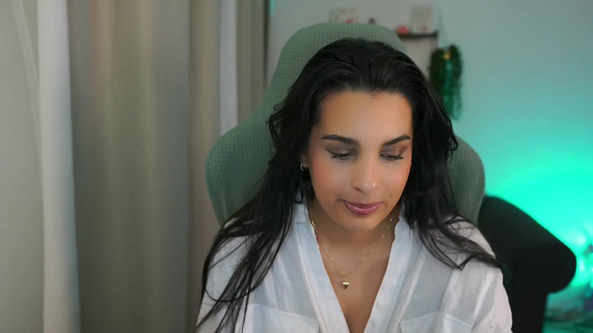Gallery image thumbnail from Mila_denver's myfreecams stream on, 03/09/2025, 16:16 image 13 of 20