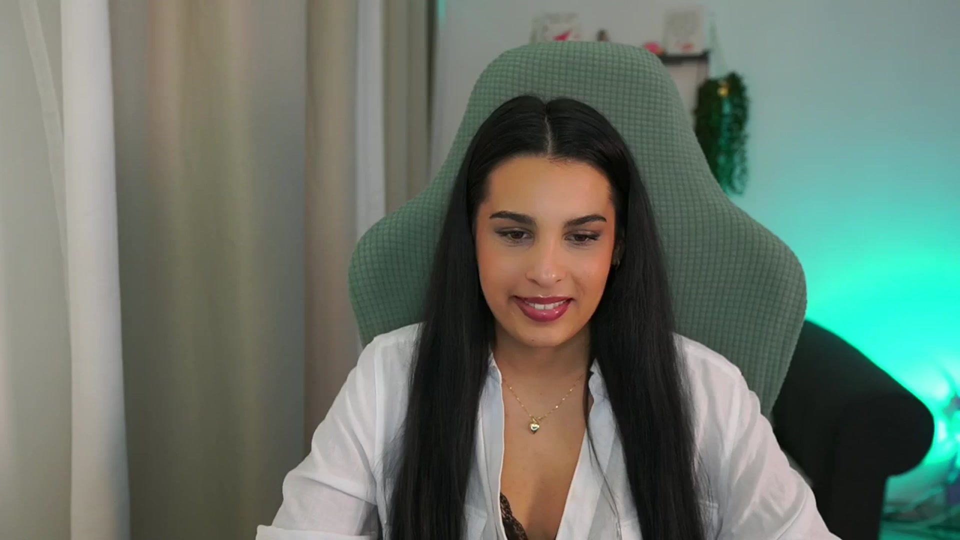 Gallery image thumbnail from Mila_denver's myfreecams stream on, 03/09/2025, 16:50 image 3 of 20
