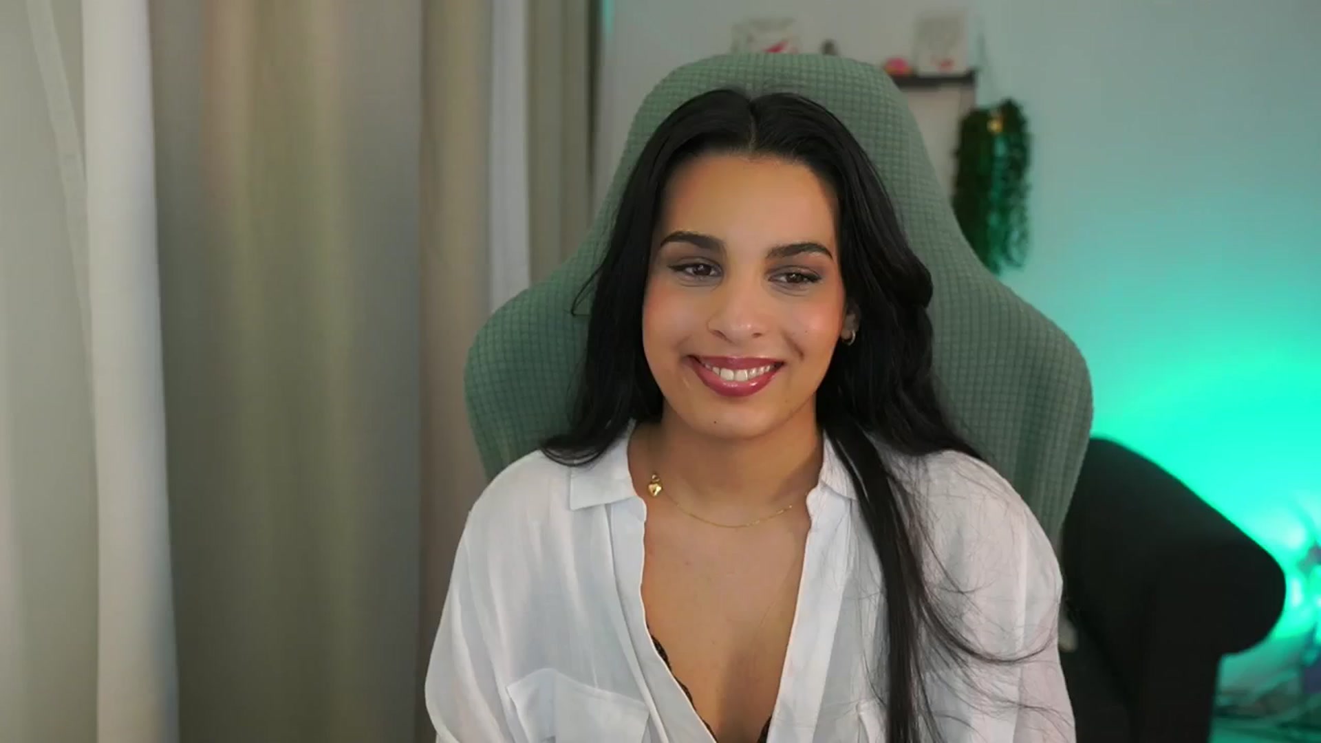Gallery image thumbnail from Mila_denver's myfreecams stream on, 03/09/2025, 16:50 image 16 of 20