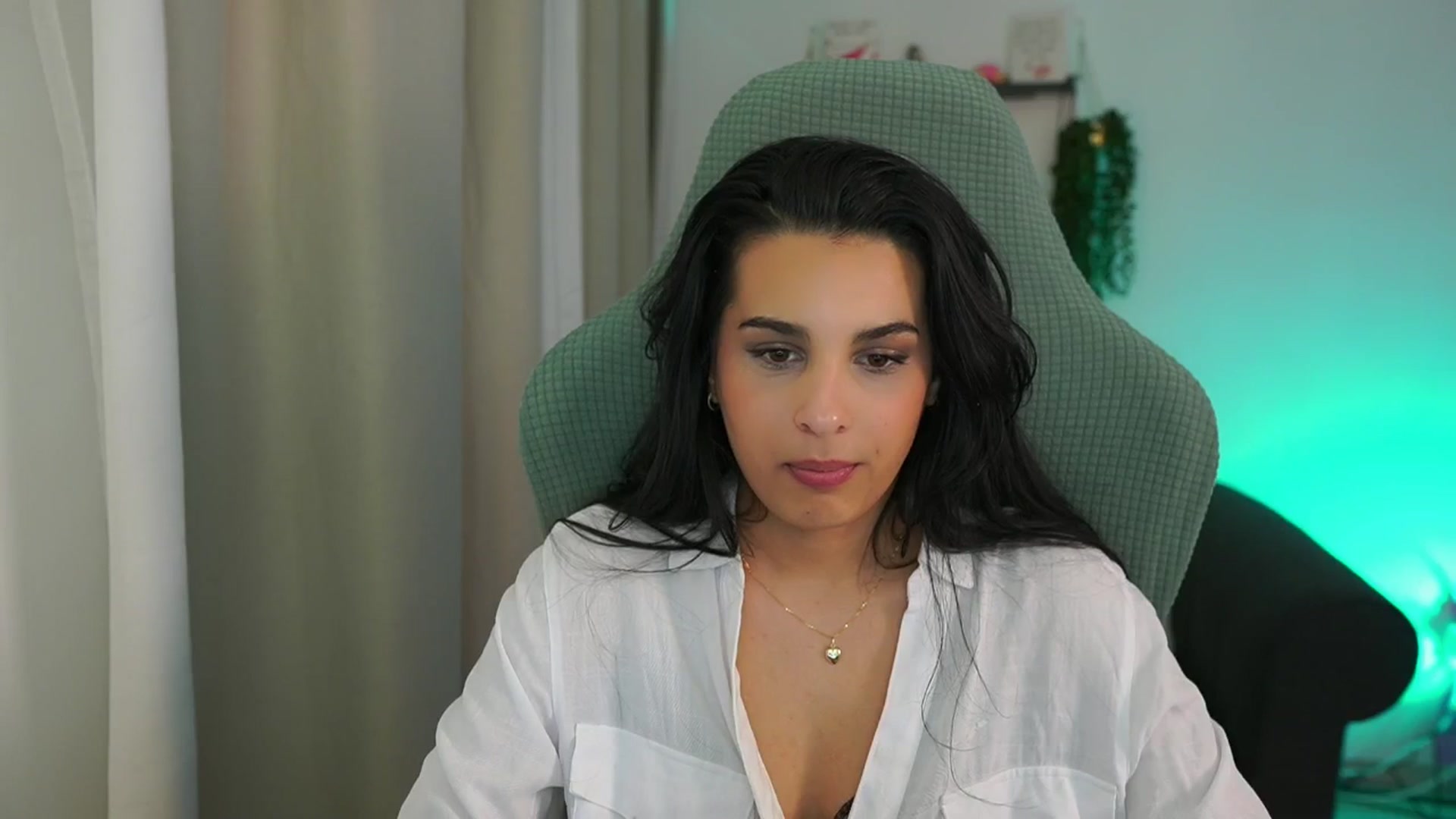 Gallery image thumbnail from Mila_denver's myfreecams stream on, 03/09/2025, 18:59 image 8 of 20