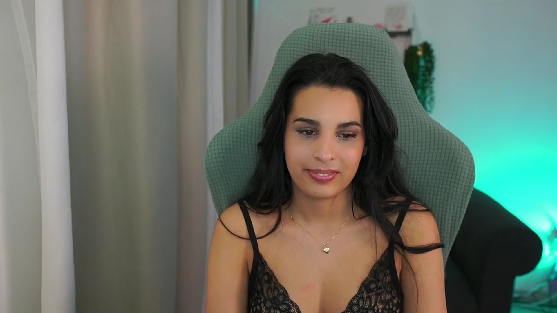 Gallery image thumbnail from Mila_denver's myfreecams stream on, 03/09/2025, 18:59 image 19 of 20