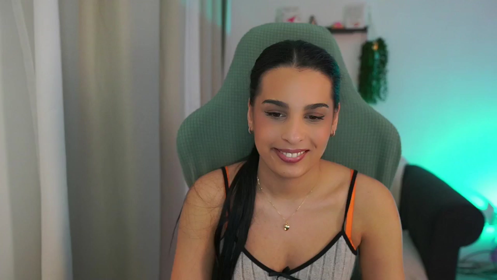 Gallery image thumbnail from Mila_denver's myfreecams stream on, 03/11/2025, 13:29 image 1 of 20