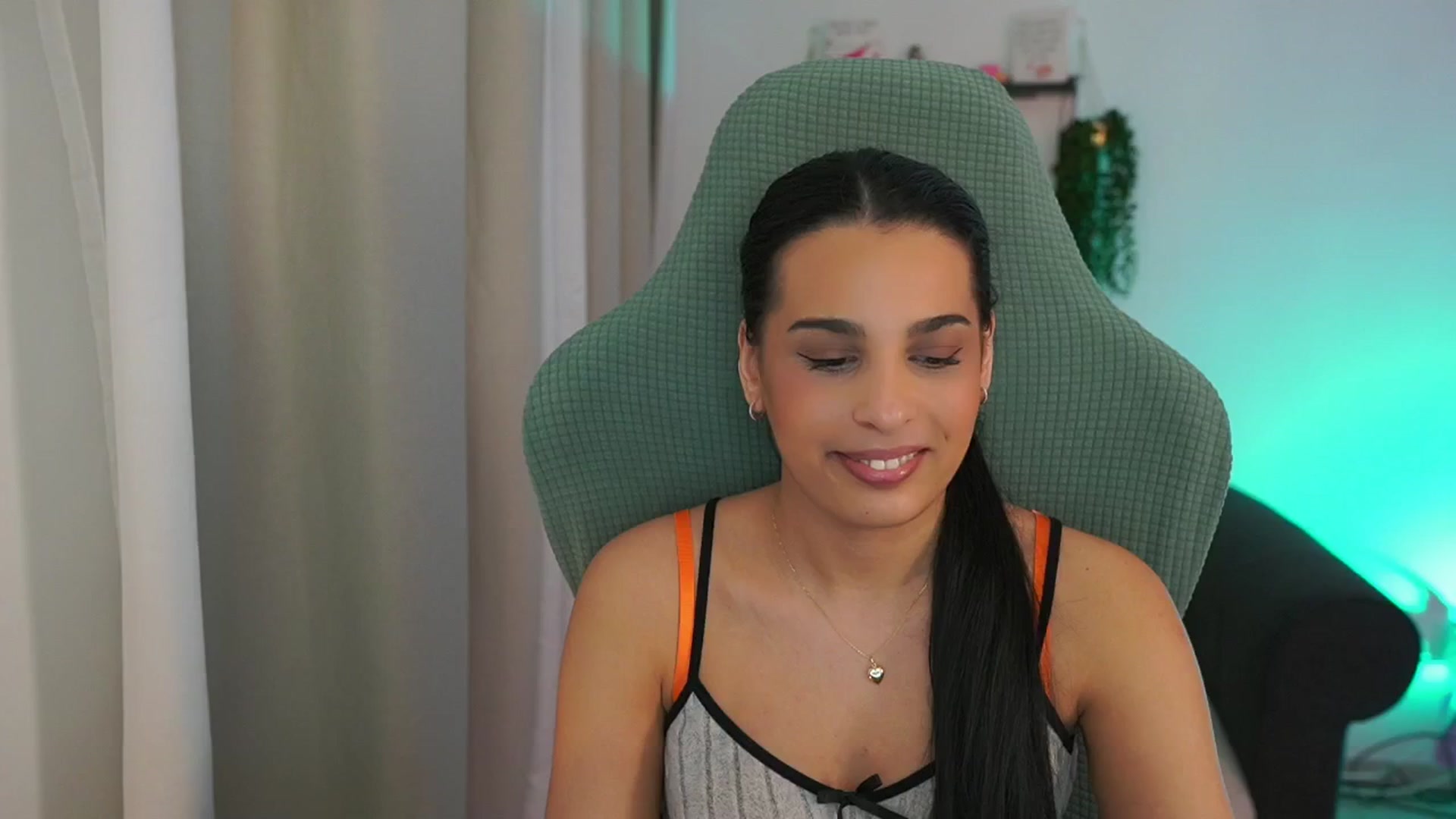 Gallery image thumbnail from Mila_denver's myfreecams stream on, 03/11/2025, 13:29 image 18 of 20