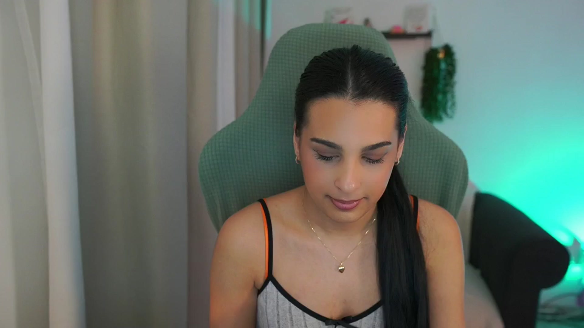 Gallery image thumbnail from Mila_denver's myfreecams stream on, 03/11/2025, 13:29 image 12 of 20