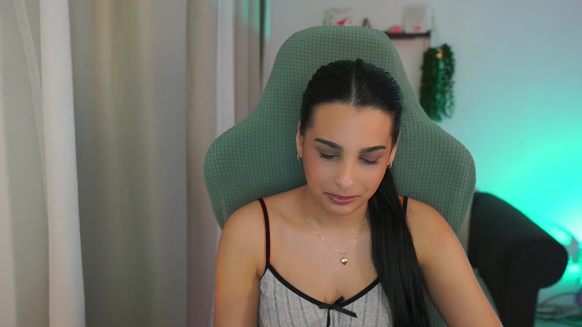 Gallery image thumbnail from Mila_denver's myfreecams stream on, 03/11/2025, 13:29 image 10 of 20