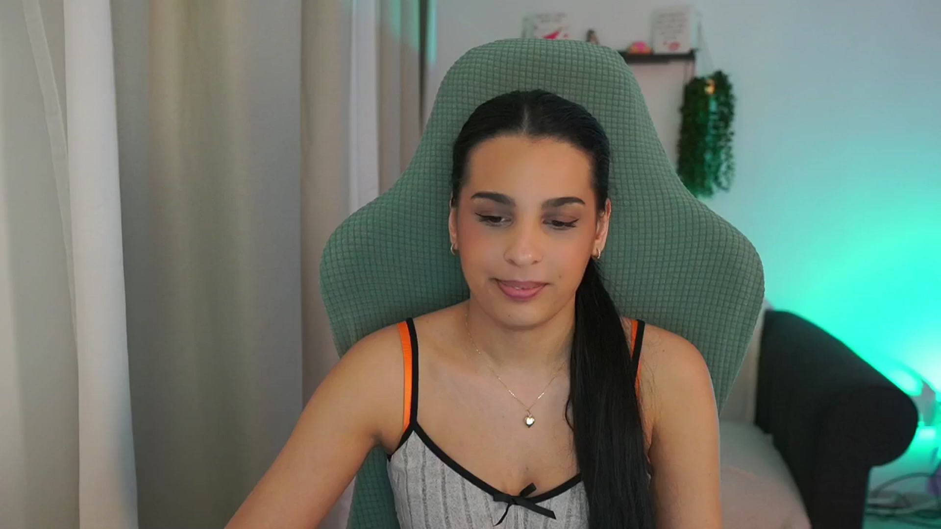 Gallery image thumbnail from Mila_denver's myfreecams stream on, 03/11/2025, 13:29 image 16 of 20