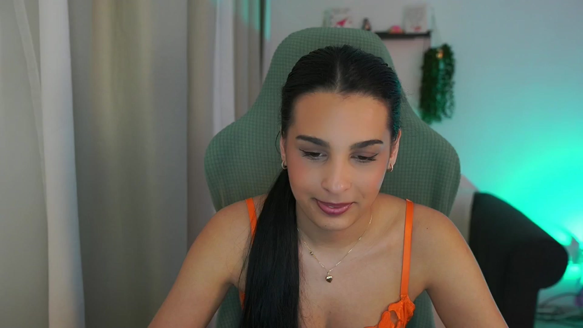 Gallery image thumbnail from Mila_denver's myfreecams stream on, 03/11/2025, 14:05 image 14 of 20